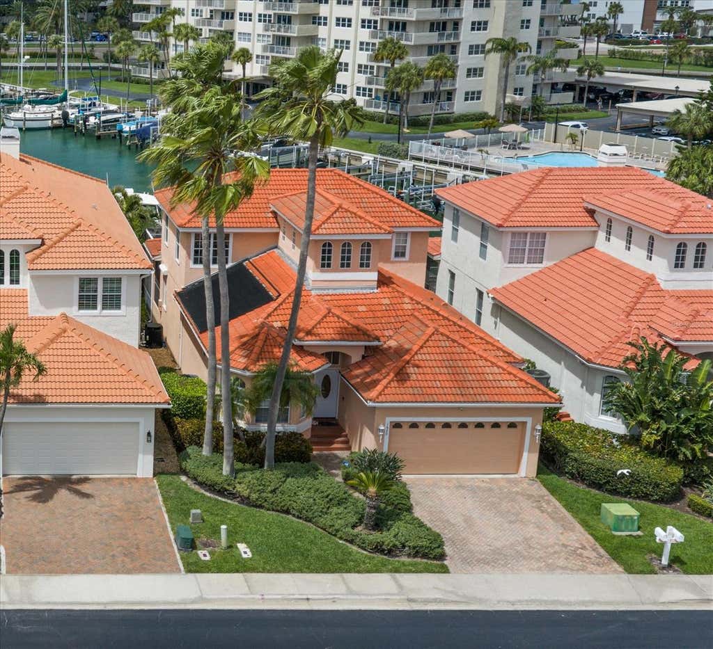 Photo of 1620 Sand Key Estates Court, Clearwater Beach, FL 33767 (MLS # TB8535137)