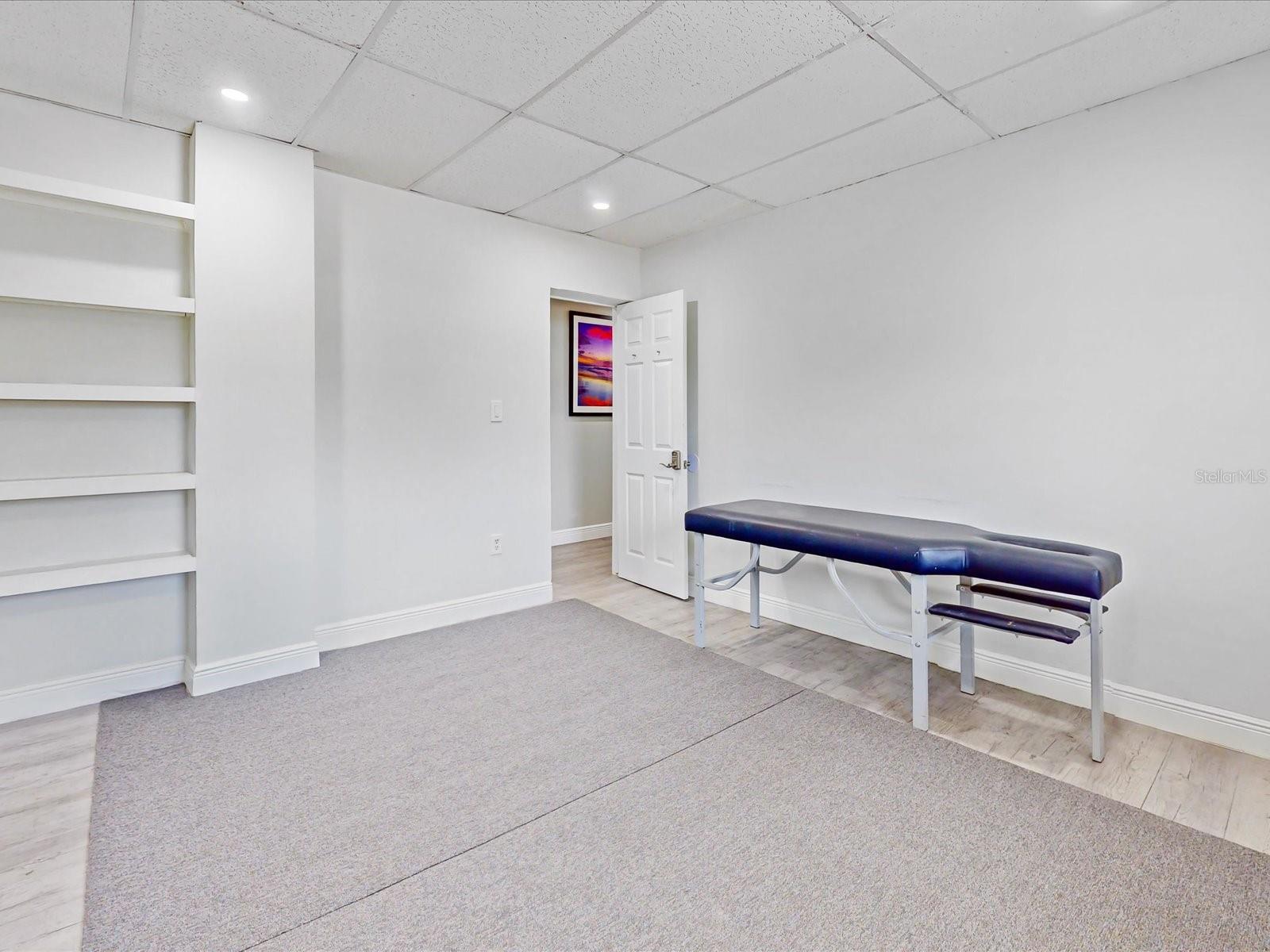 S A ROBINSONS - Commercial Lease