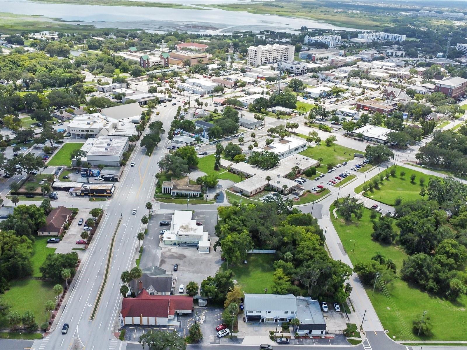 S A ROBINSONS - Commercial Lease