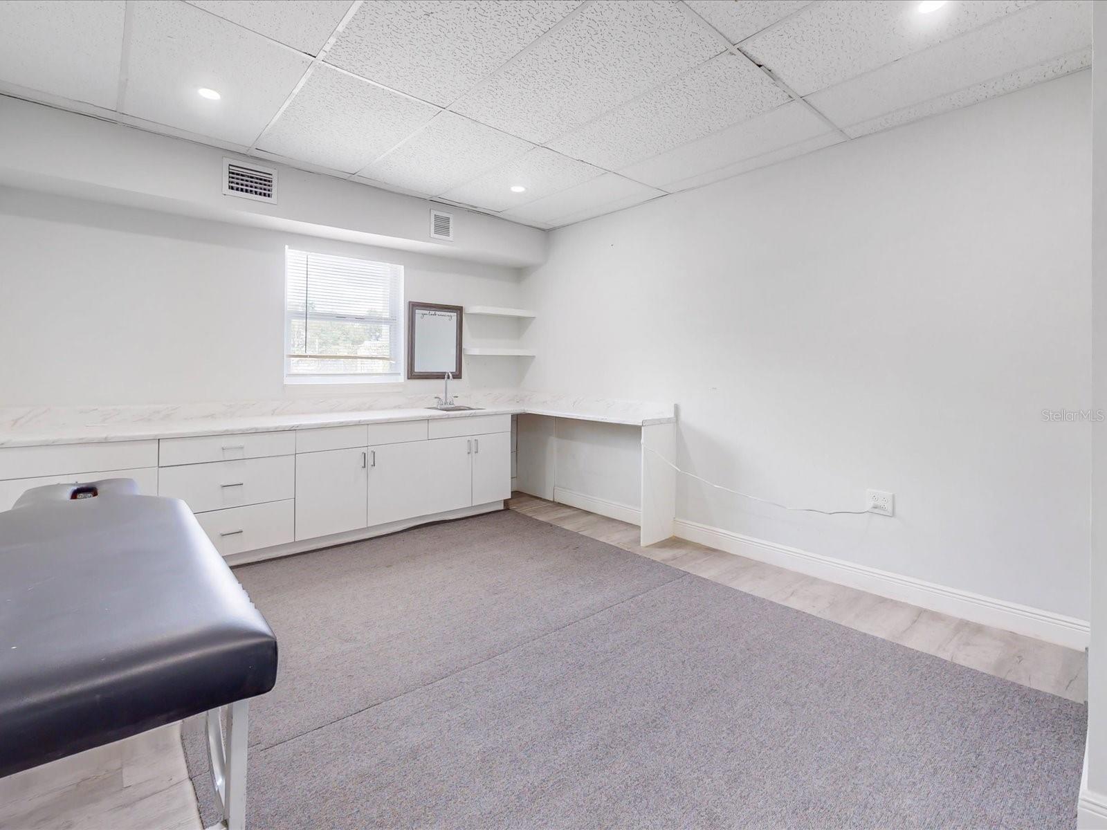 S A ROBINSONS - Commercial Lease