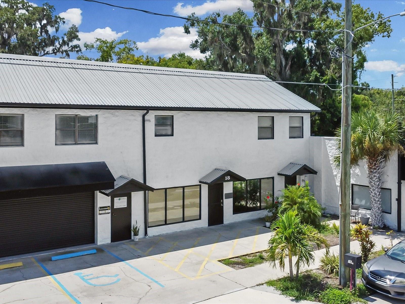 S A ROBINSONS - Commercial Lease