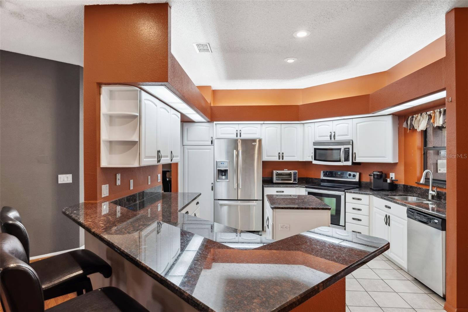 9105 FLAGSTICK LANE
