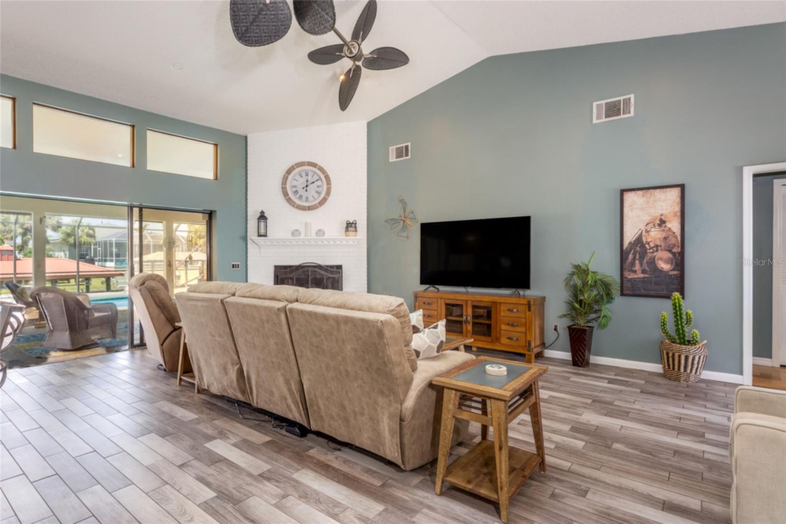 PALM COAST SEC 03 PALM HARBOR OFFICE PARK - Residential