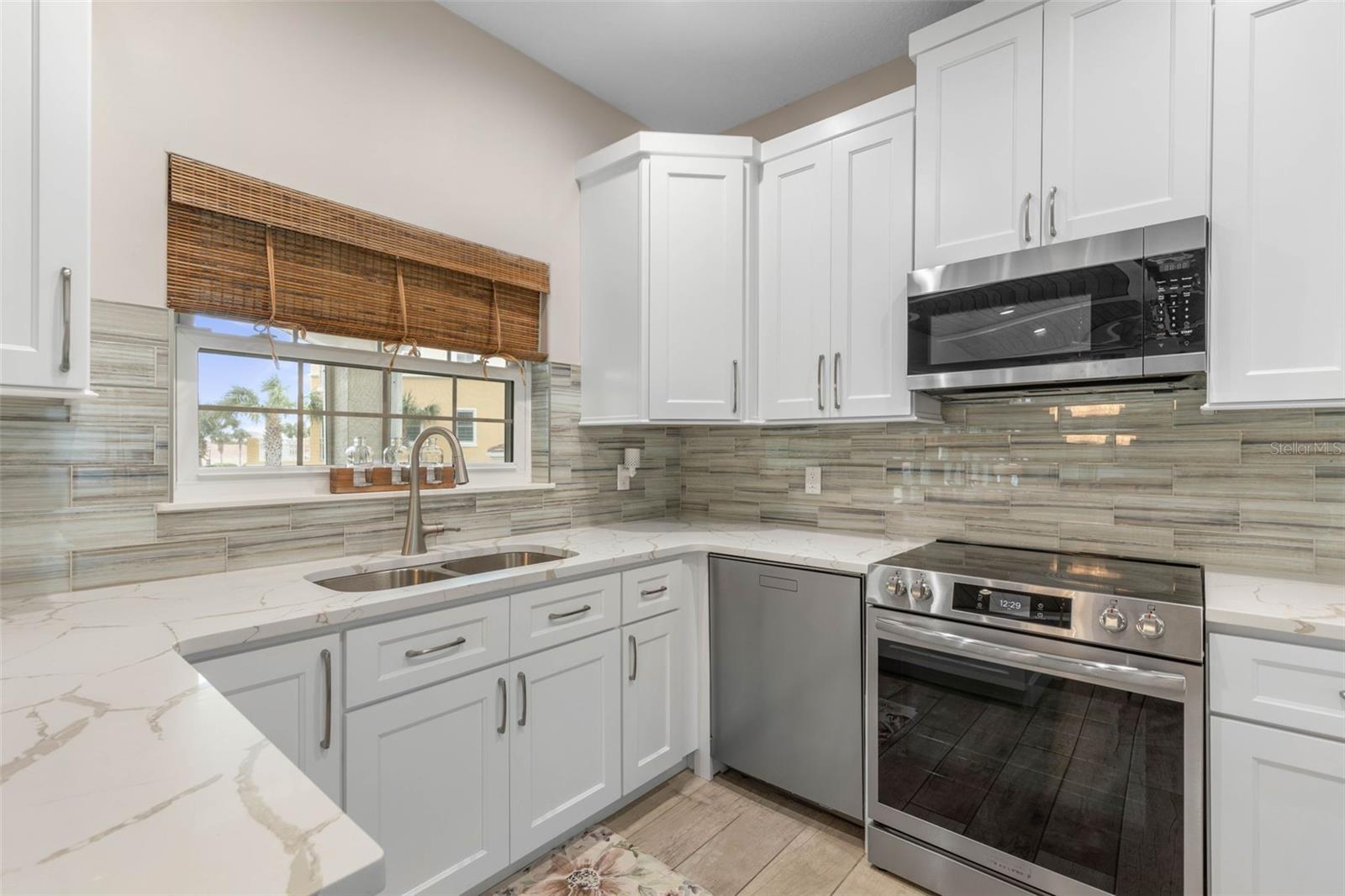 HAMMOCK DUNES - Residential