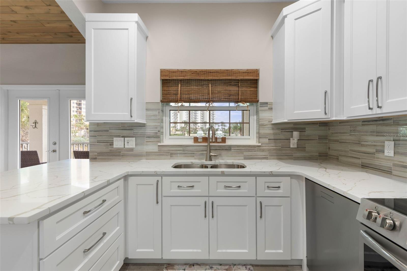 HAMMOCK DUNES - Residential