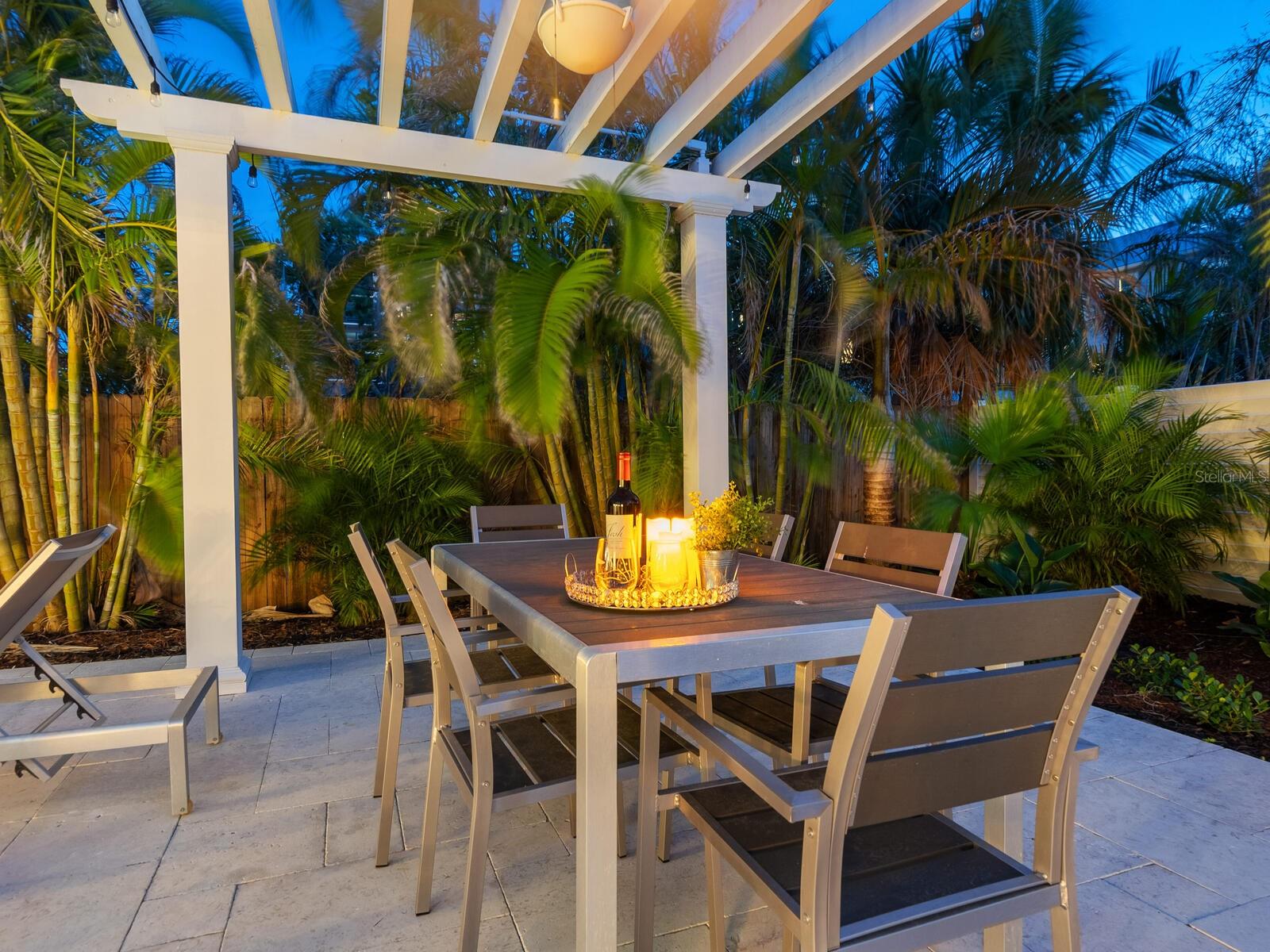 LIDO BEACH - Residential