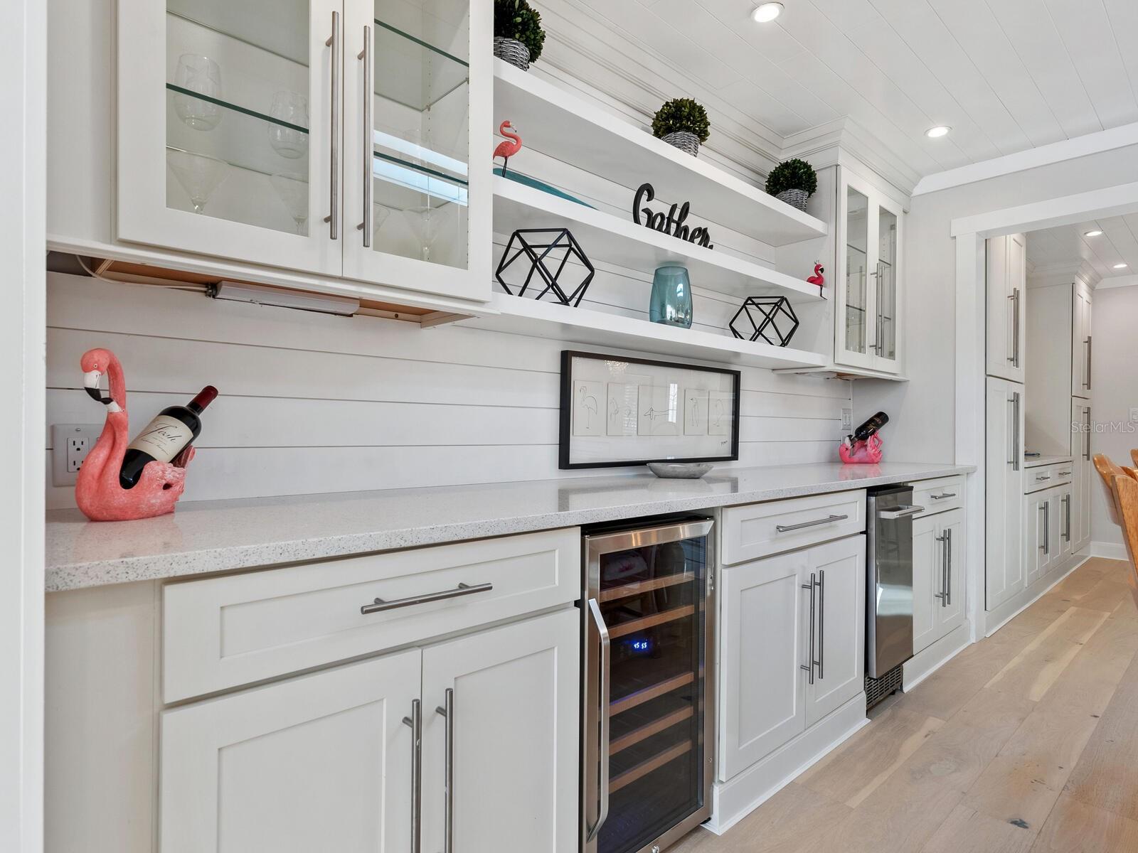 LIDO BEACH - Residential