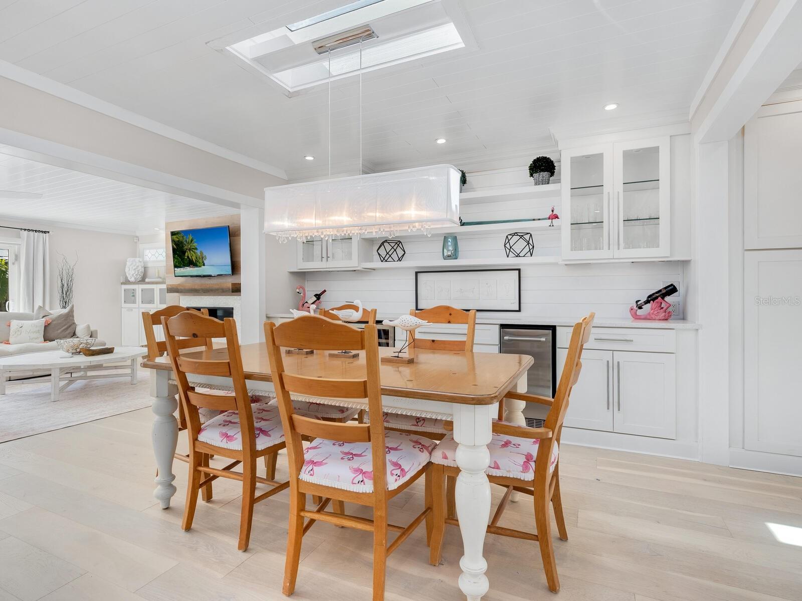 LIDO BEACH - Residential