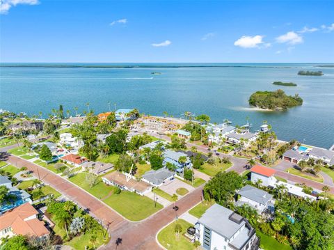 Photo of 1794 Santa Barbara Drive, Dunedin, FL 34698 (MLS # TB8501608)