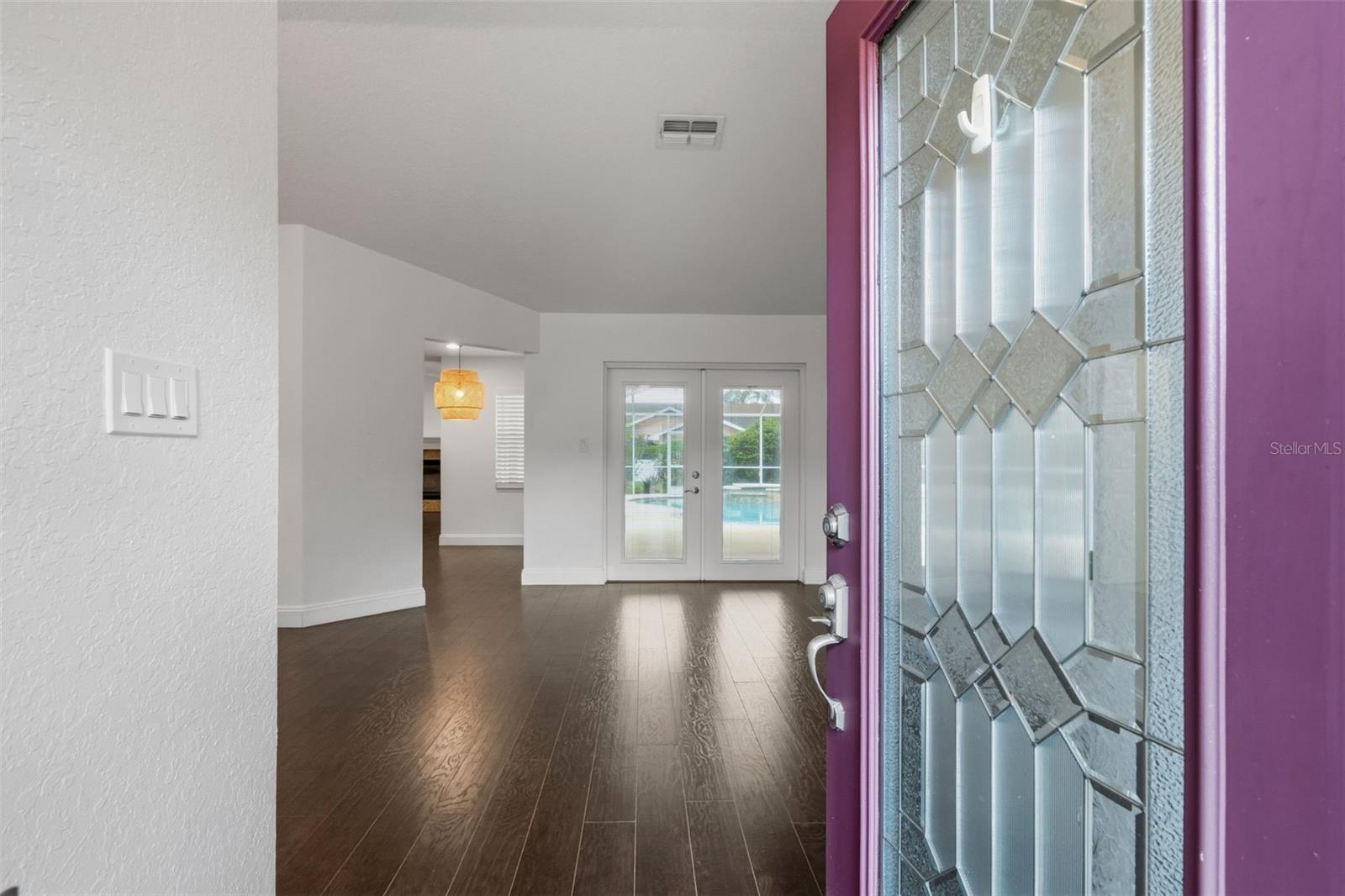 5244 SALTAMONTE DRIVE