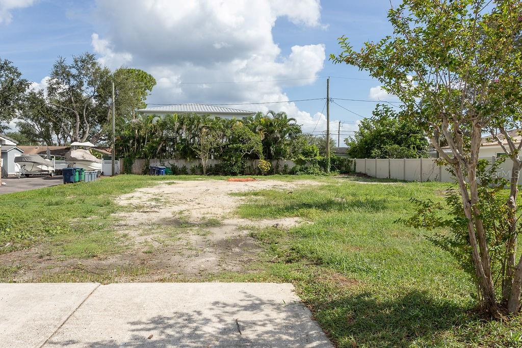 Photo of 621 Hudson Avenue, Tampa, FL 33606 (MLS # TB8549446)
