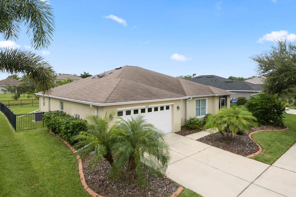 Photo of 5229 Moon Shell Drive, Apollo Beach, FL 33572 (MLS # TB8422705)