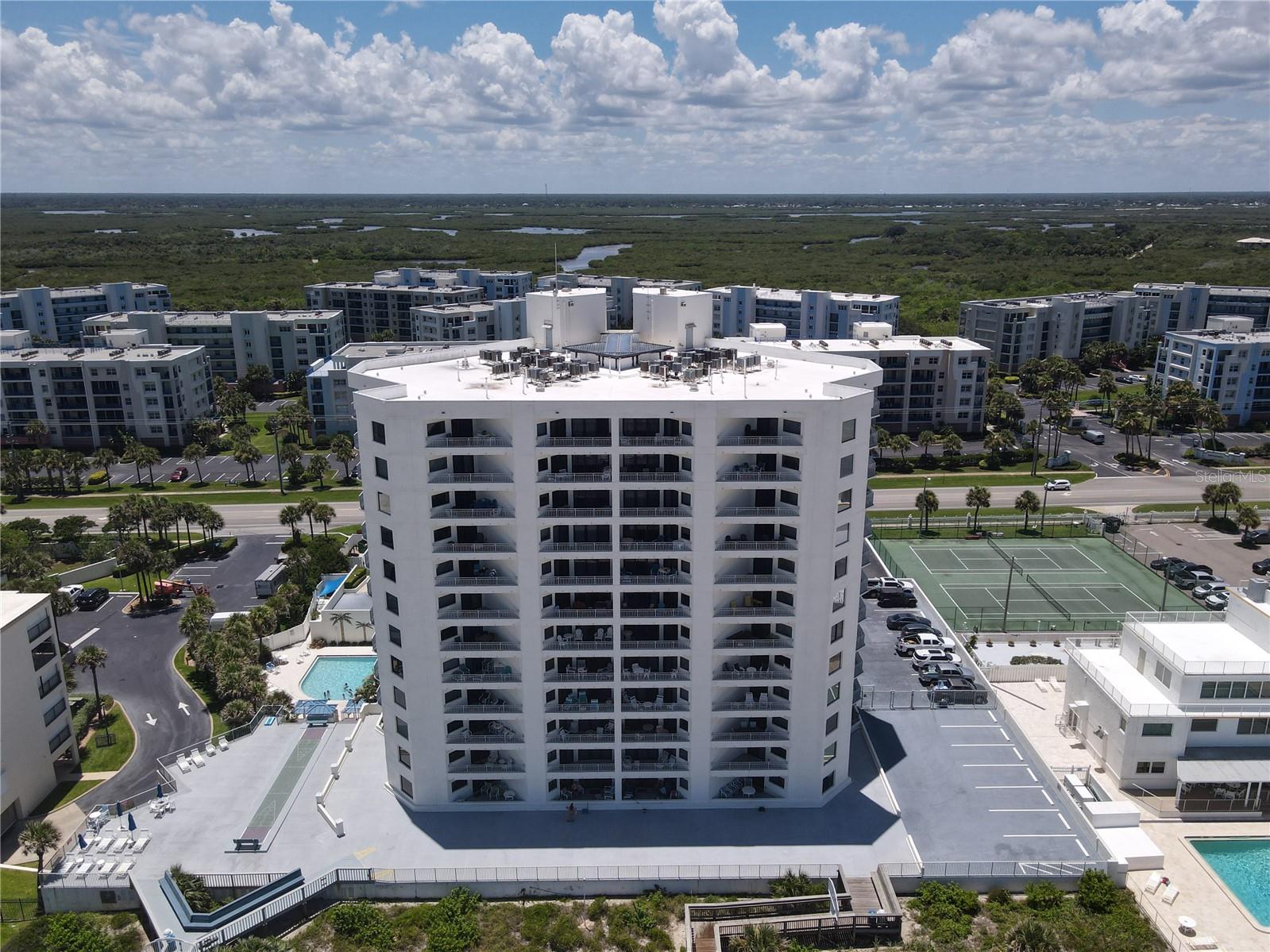 SEASCAPE TOWERS - Residential