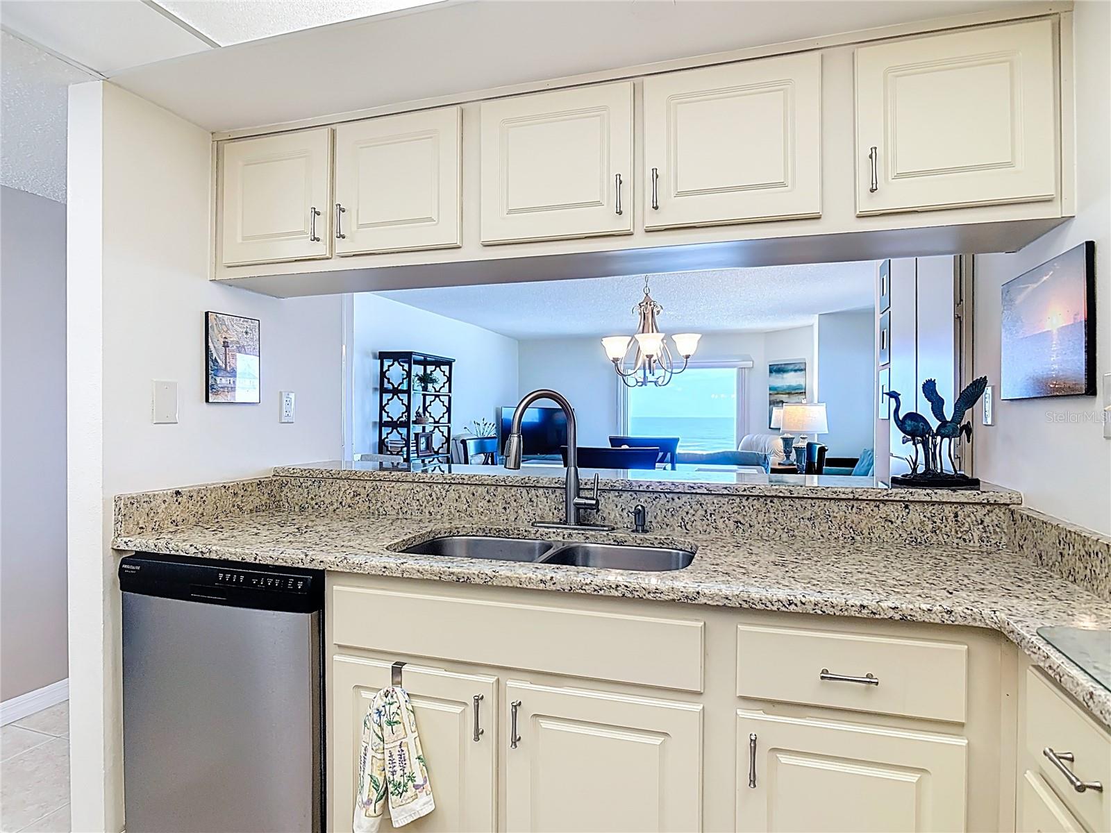 SEASCAPE TOWERS - Residential