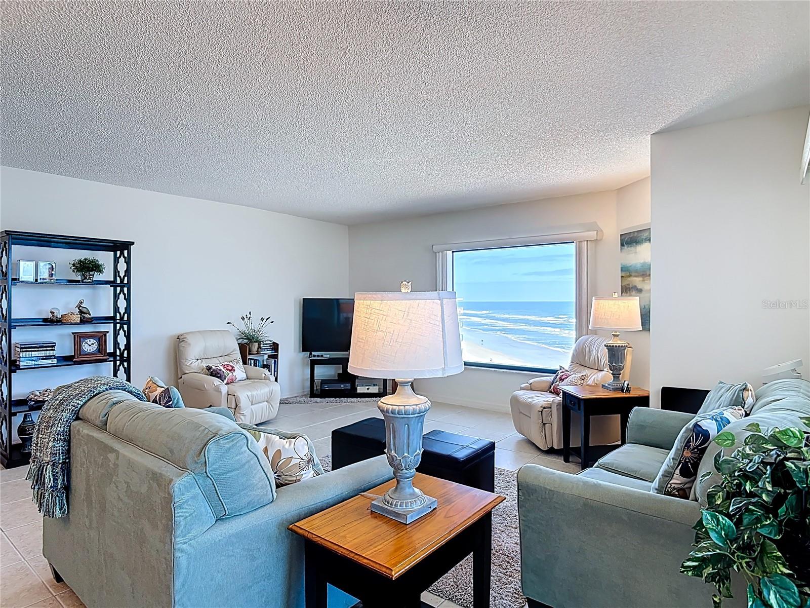 SEASCAPE TOWERS - Residential