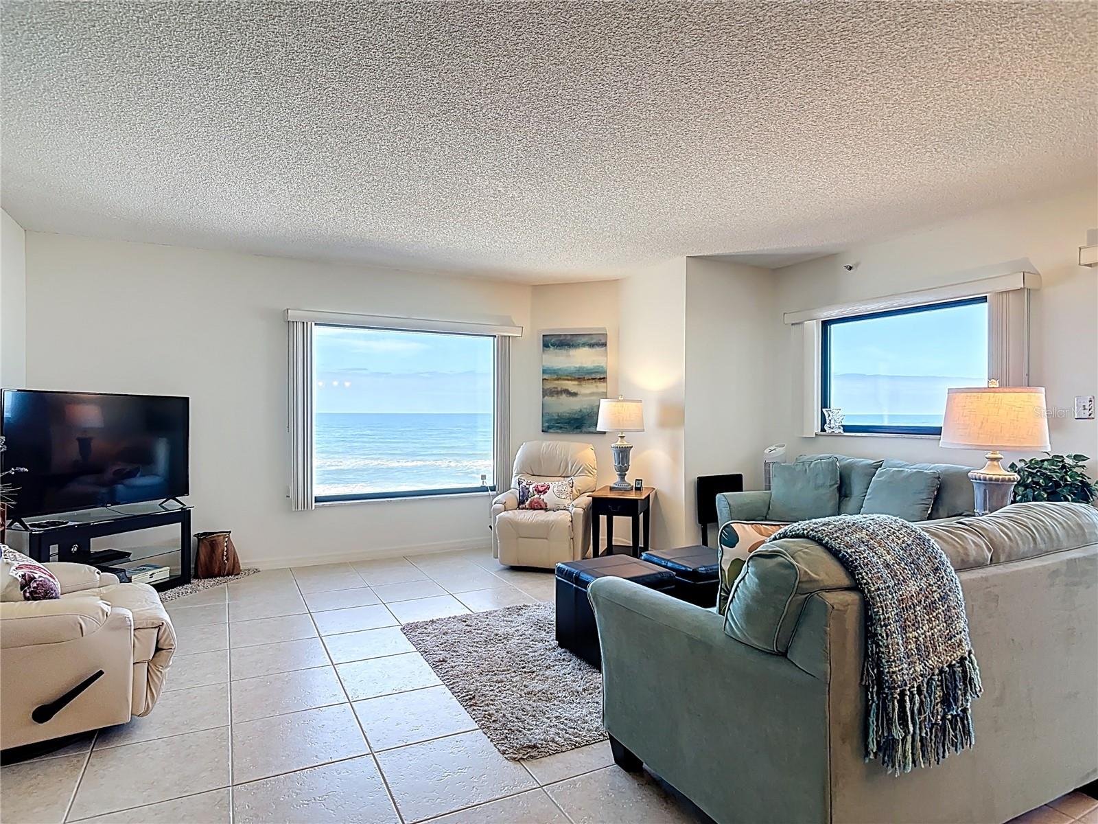 SEASCAPE TOWERS - Residential