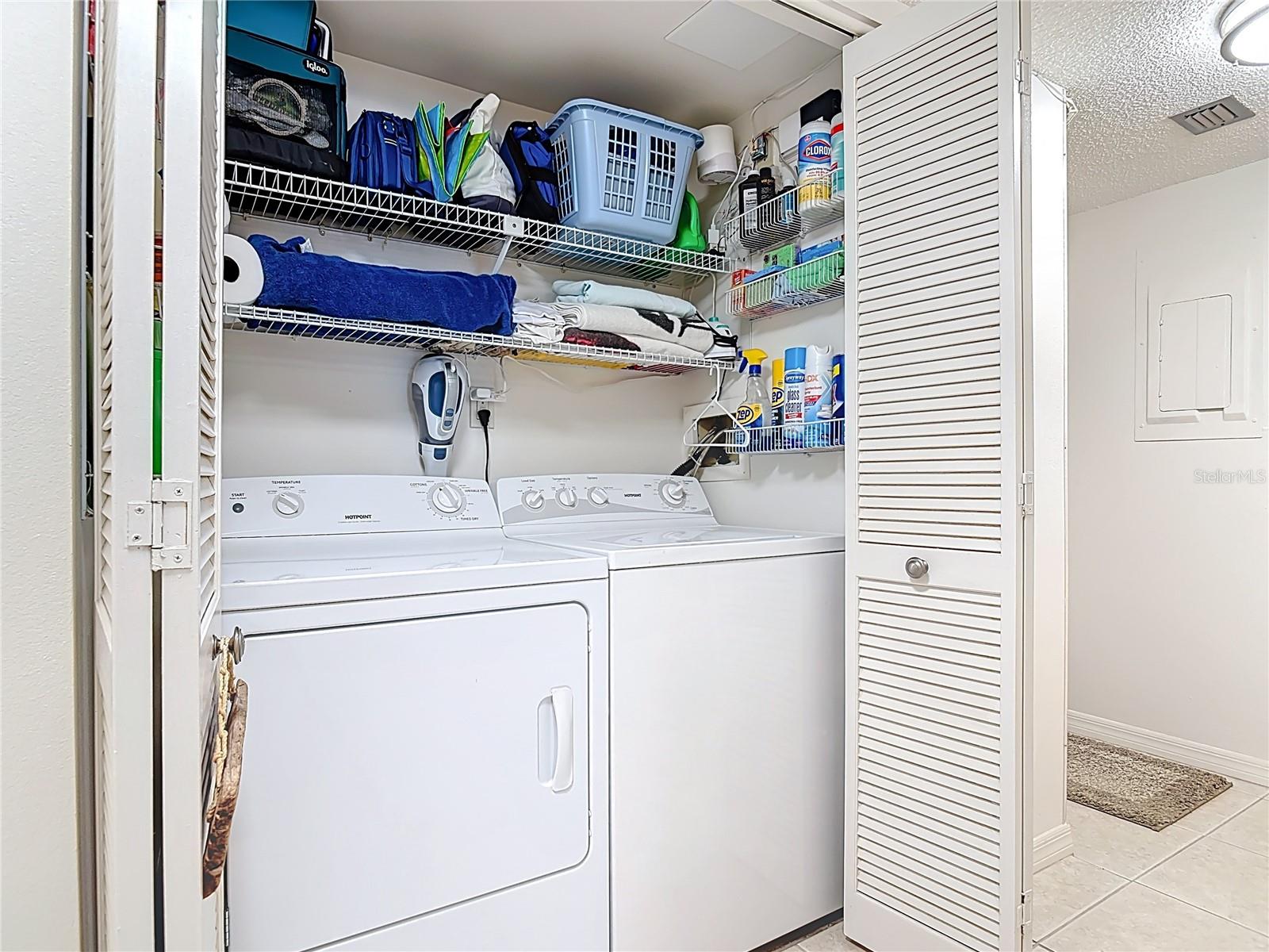 SEASCAPE TOWERS - Residential