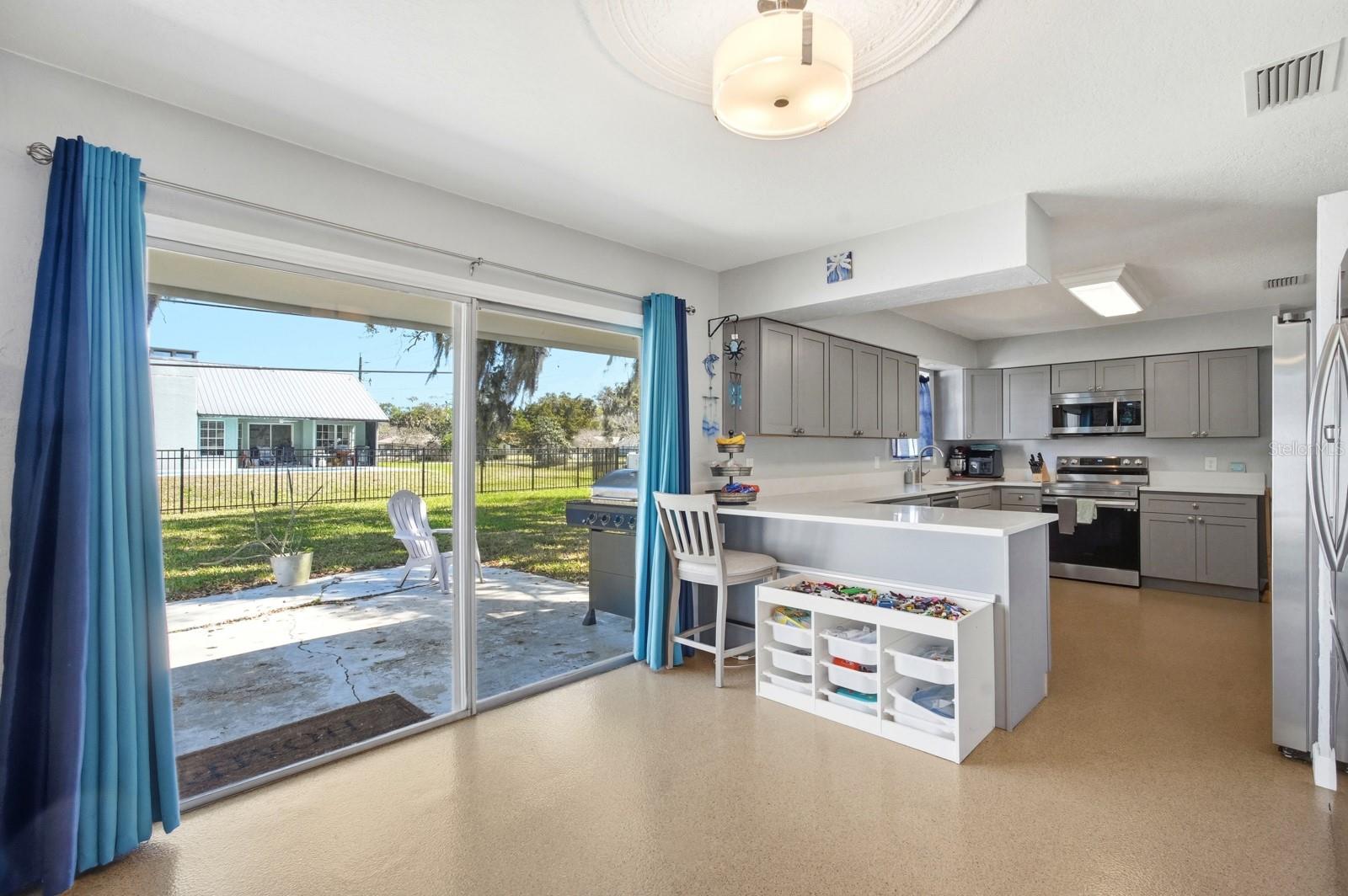 FLORIDA SHORES - Residential