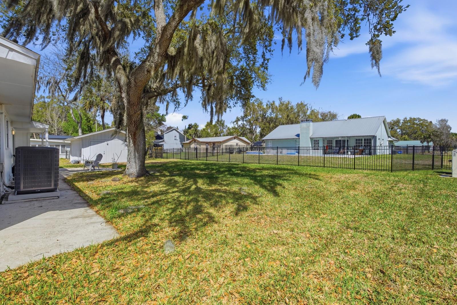 FLORIDA SHORES - Residential