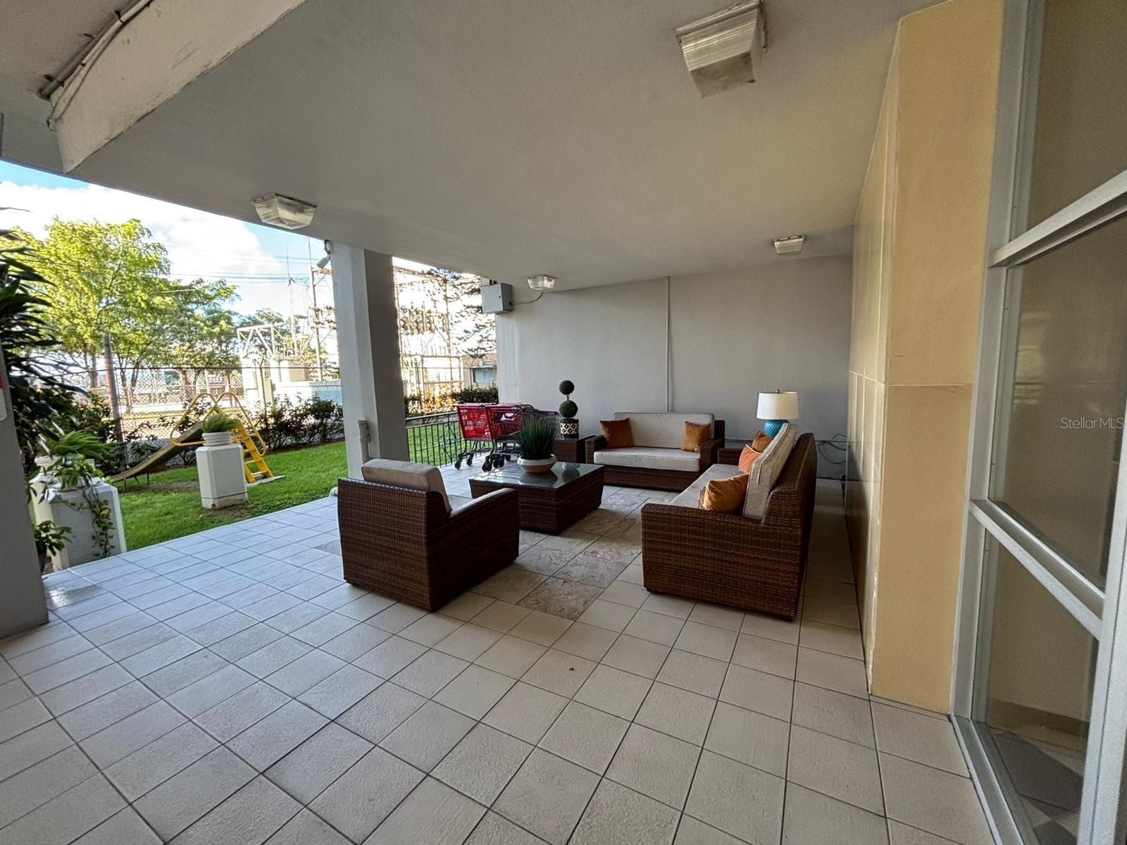 721 CALLE HERNANDEZ APT MIRAMAR TOWERS 8-I