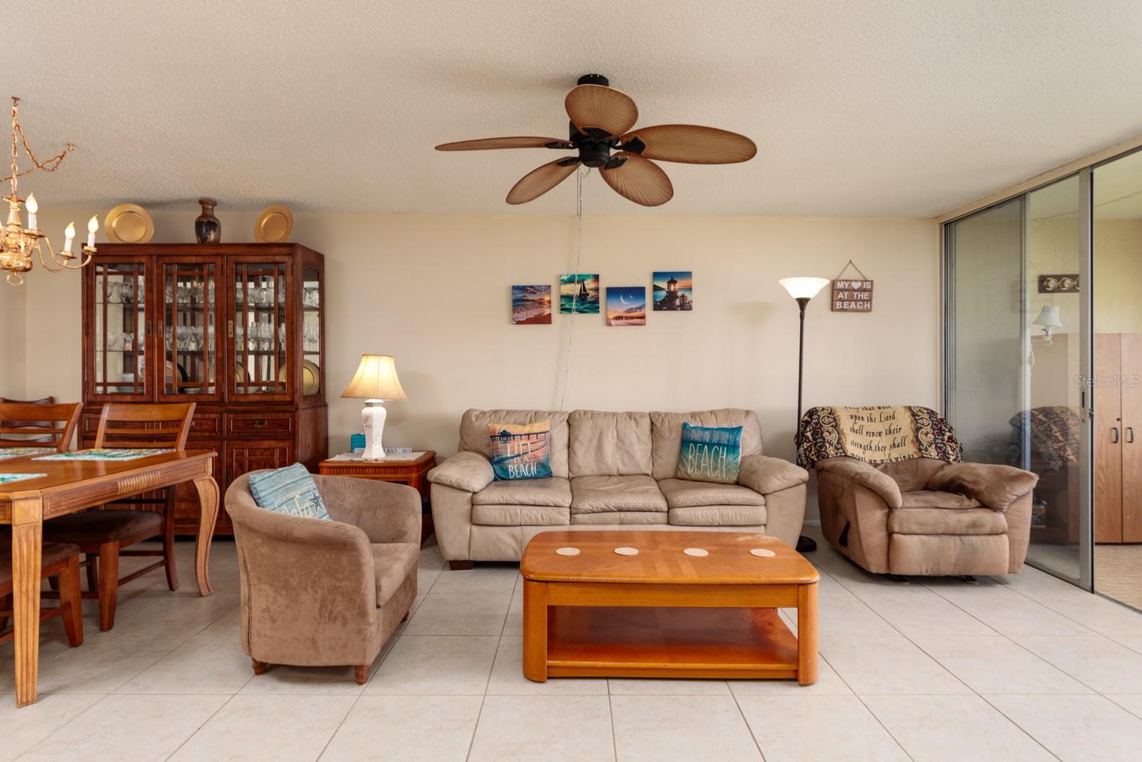 VILLAS DE GOLF CONDO - Residential