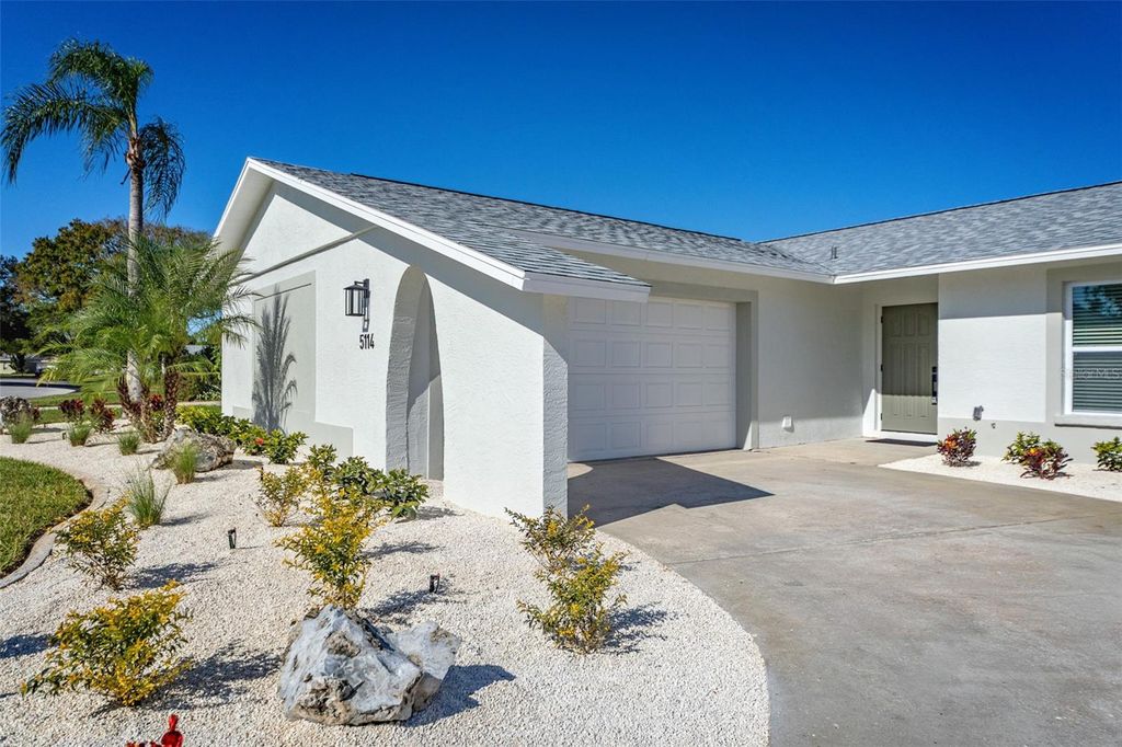 Photo of 5114 36th Avenue Drive W, Bradenton, FL 34209 (MLS # A4675424)