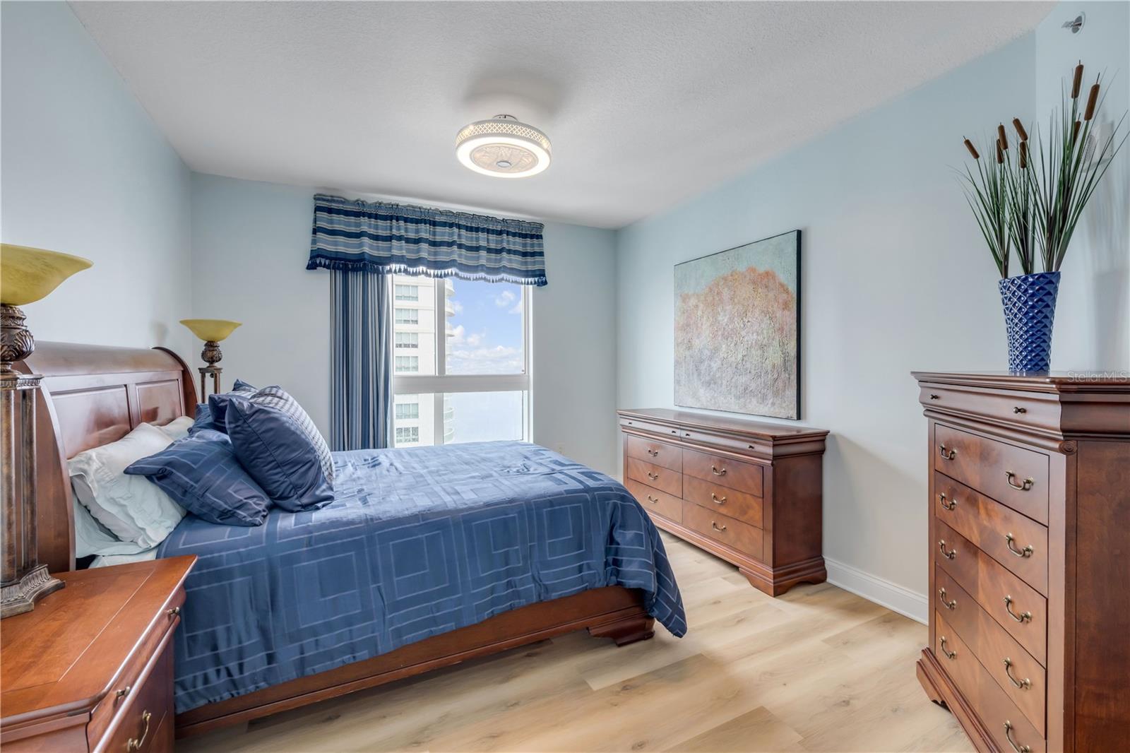 MARINA GRANDE/HALIFAX 01 - Residential