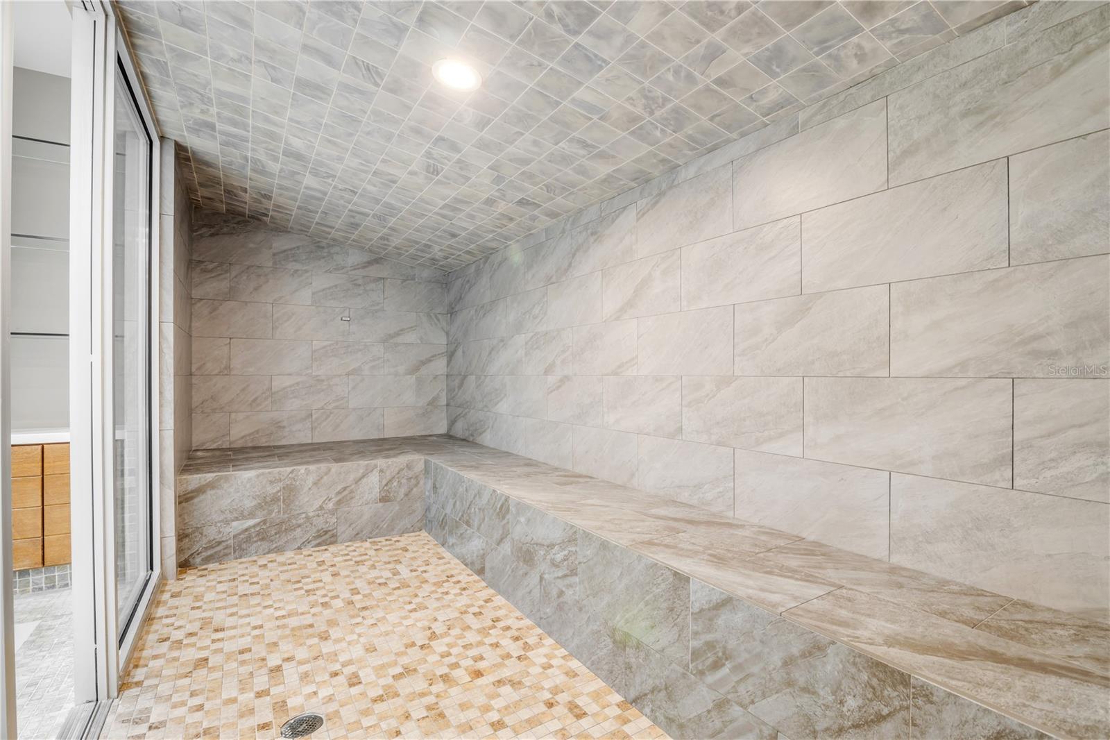 MARINA GRANDE/HALIFAX 01 - Residential