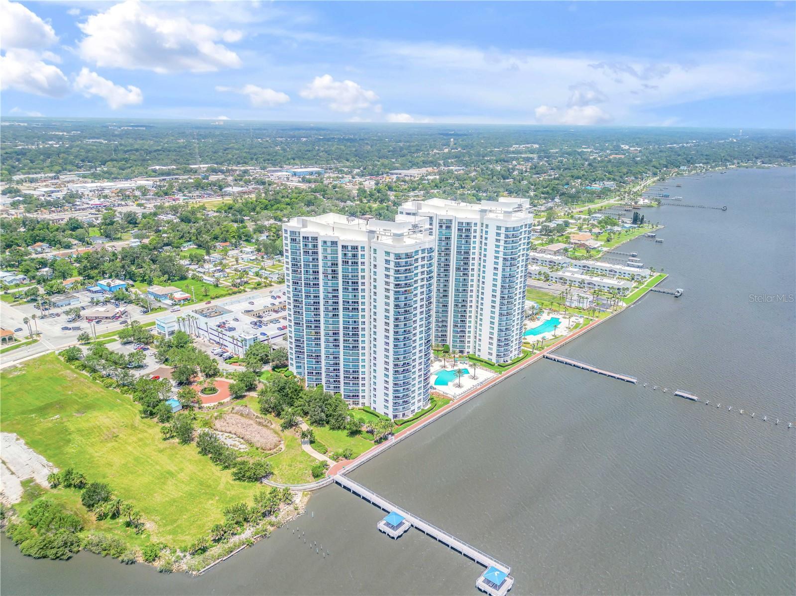 MARINA GRANDE/HALIFAX 01 - Residential