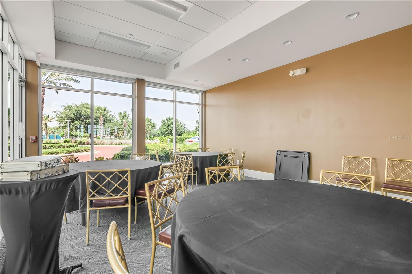 MARINA GRANDE/HALIFAX 01 - Residential