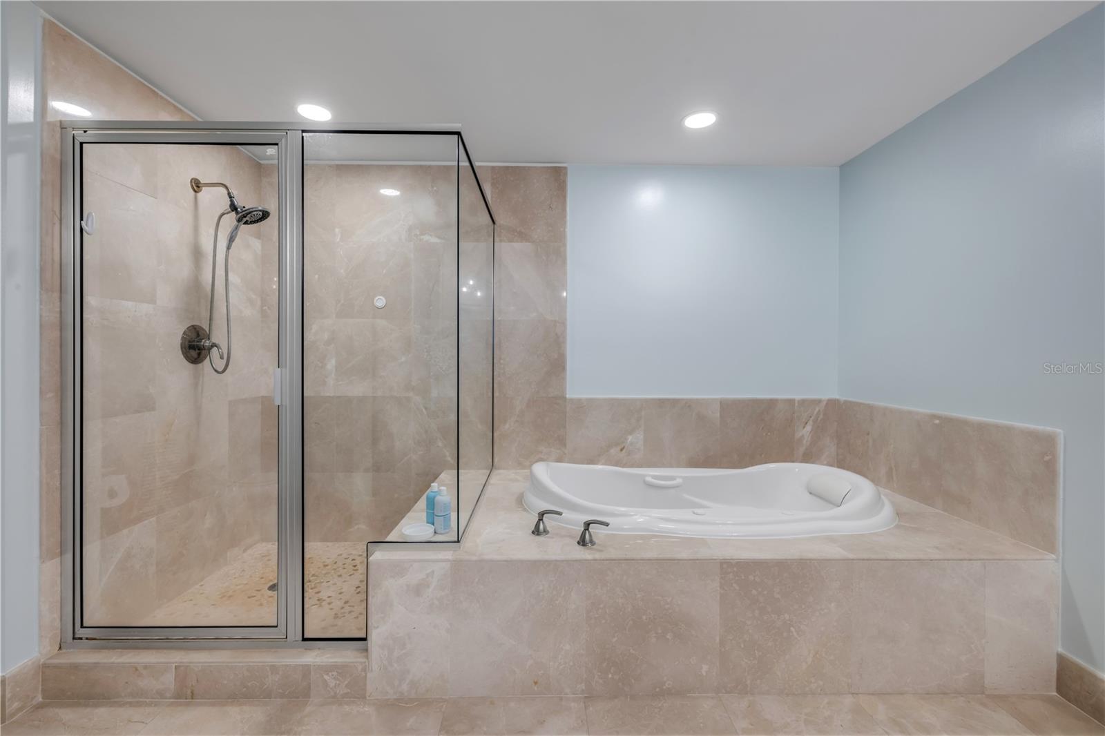 MARINA GRANDE/HALIFAX 01 - Residential