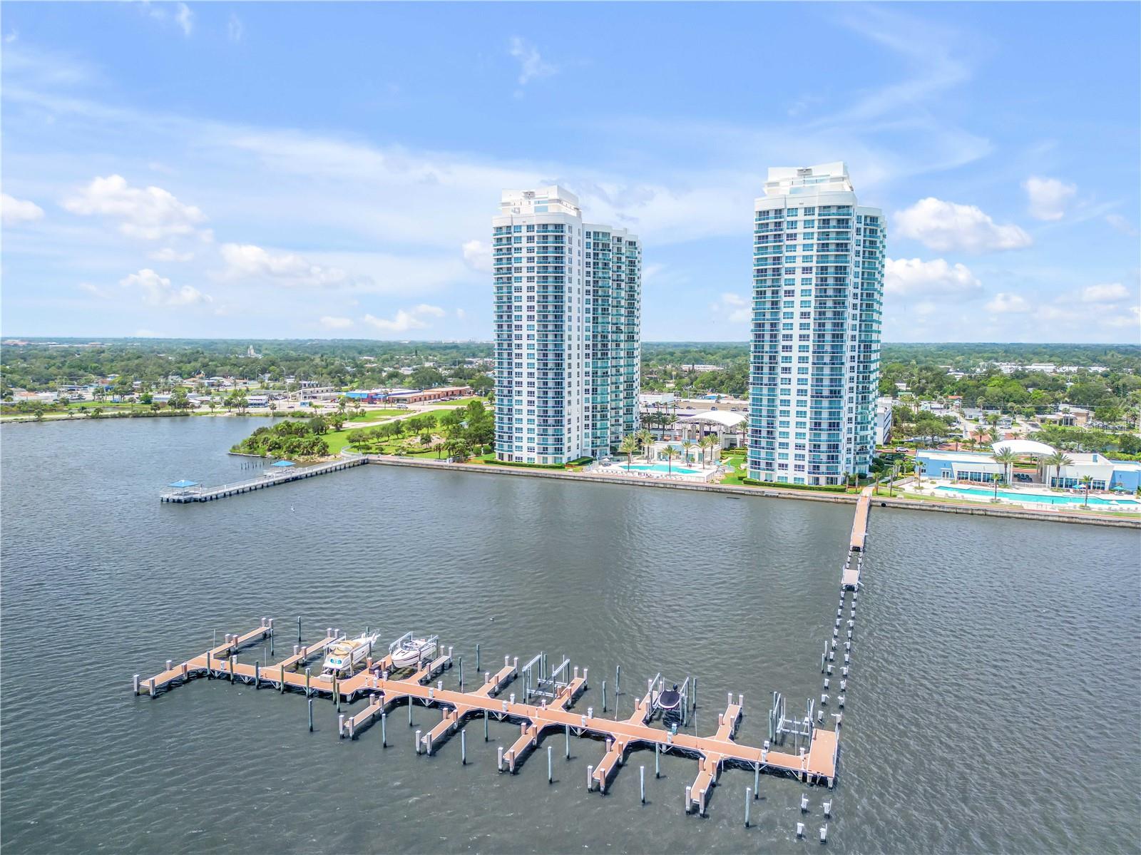 MARINA GRANDE/HALIFAX 01 - Residential