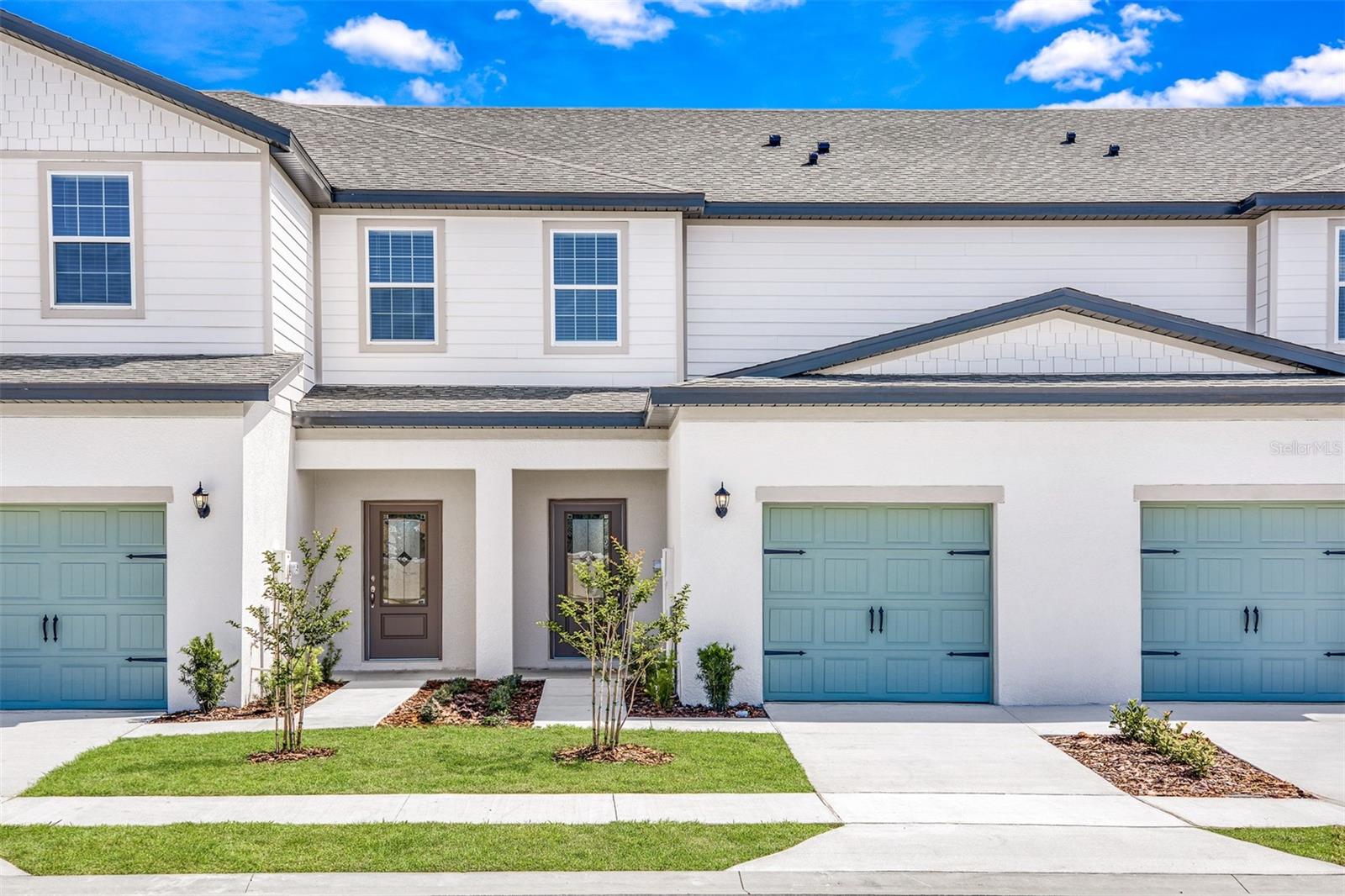 Welcome home to the Navarre floor plan at Sol Vista—where comfort, style, and functionality come together perfectly. This thoughtfully designed home features a spacious open-concept layout on the main floor, ideal for entertaining or simply enjoying quality time with loved ones.
Upstairs, you’ll find two luxurious bedroom suites, each with their own private bathroom and walk-in closet—a perfect setup for privacy and flexibility, whether you're starting a family, hosting guests, or working from home.
The heart of the home, the kitchen, is a showstopper with granite countertops, sleek stainless steel appliances, and modern cabinetry. A large island and walk-in pantry provides both beauty and practicality, making meal prep and storage a breeze.
Designed with energy efficiency in mind, the Navarre includes double-pane windows, a programmable thermostat, and ENERGY STAR lighting, helping you save money while staying comfortable year-round.
Outside your front door, the Sol Vista community offers a family-friendly park and easy access to local attractions, giving you endless options for fun and relaxation.
Whether you're a first-time buyer or growing your family, the Navarre offers the space, features, and location you've been looking for. Don’t miss your chance to make it yours!