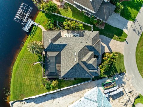 A home in PORT CHARLOTTE