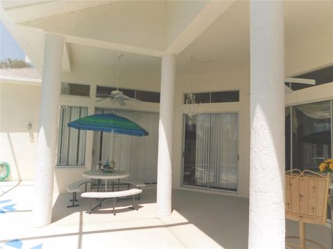 Single Family Residence in ROTONDA WEST FL 184 BROADMOOR LANE 11.jpg