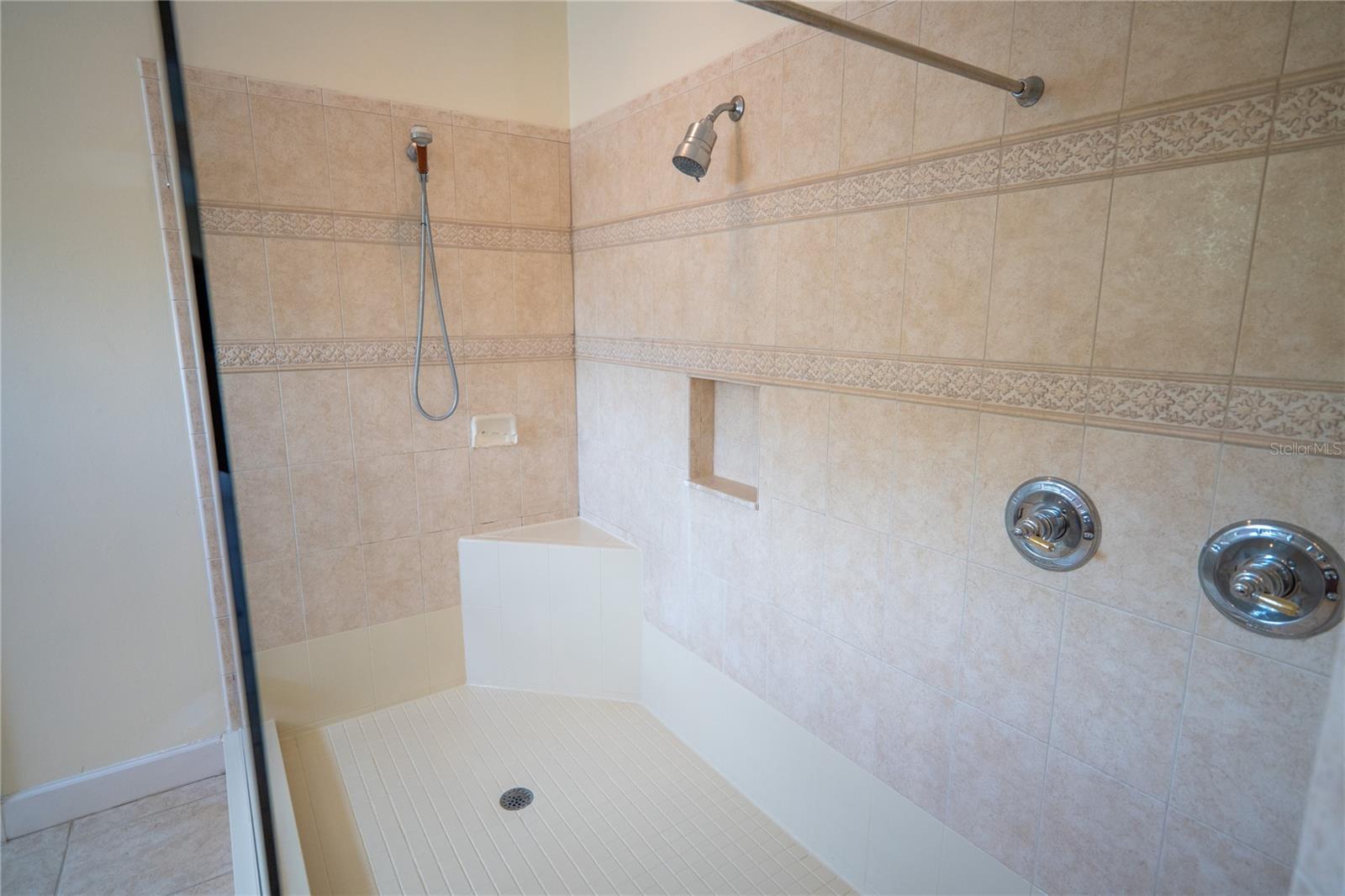 RESERVE AT CYPRESS SPGS 02 45/77 - Residential