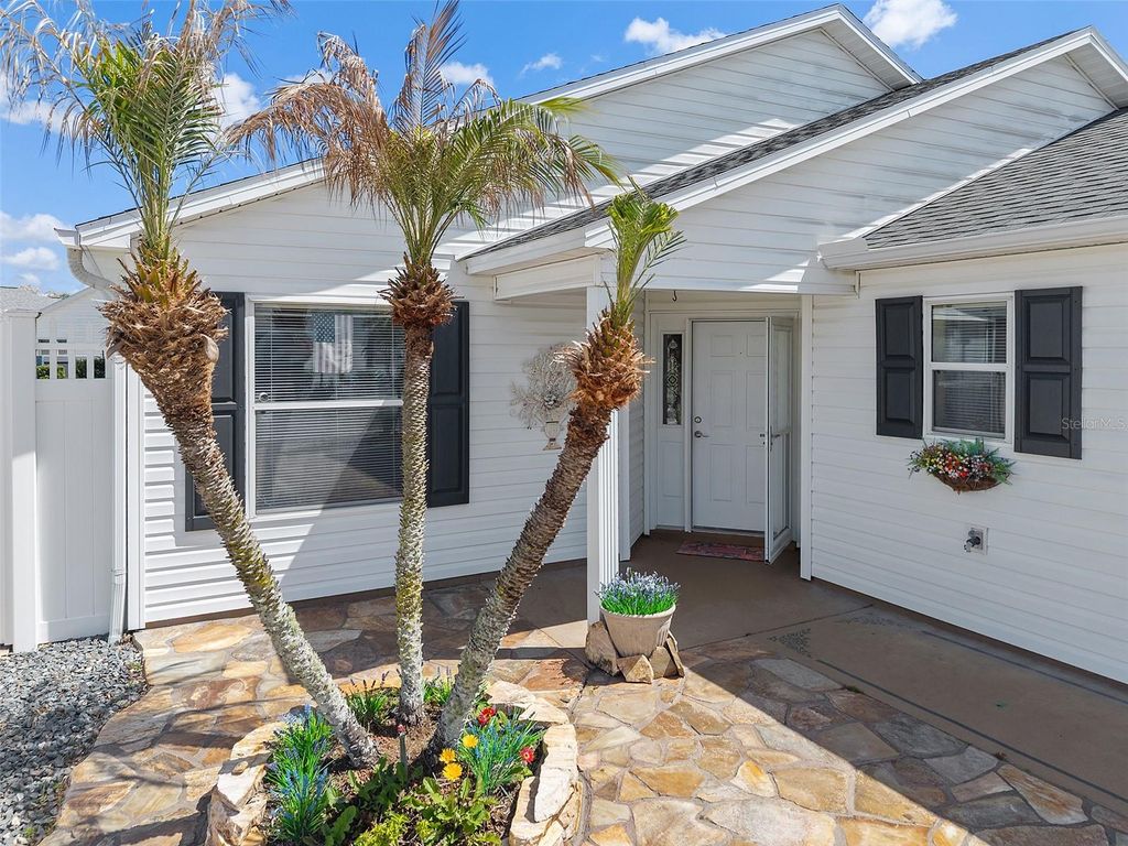 Photo of 439 Grovewood Place, The Villages, FL 32162 (MLS # G5110078)