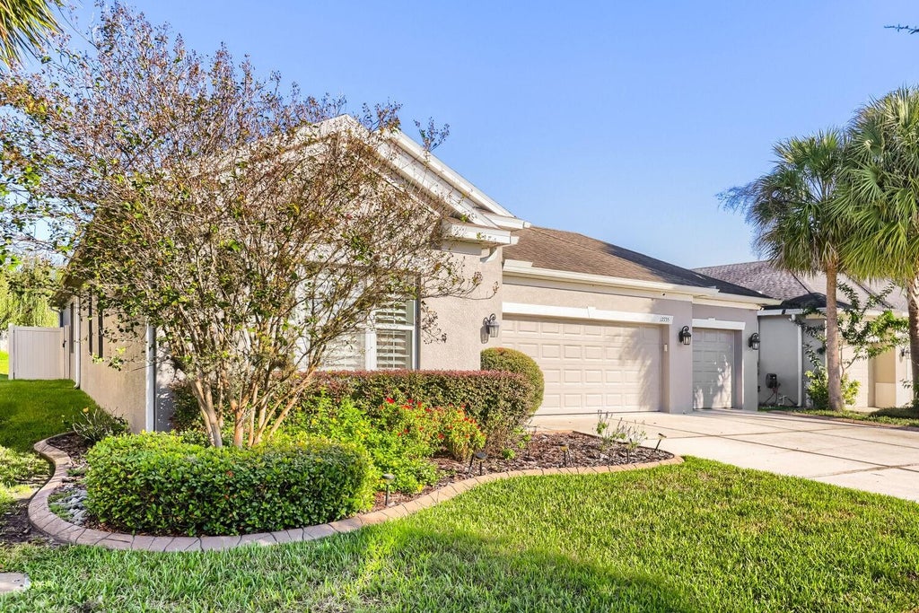 Photo of 17735 Bright Wheat Drive, Lithia, FL 33547 (MLS # TB8560655)