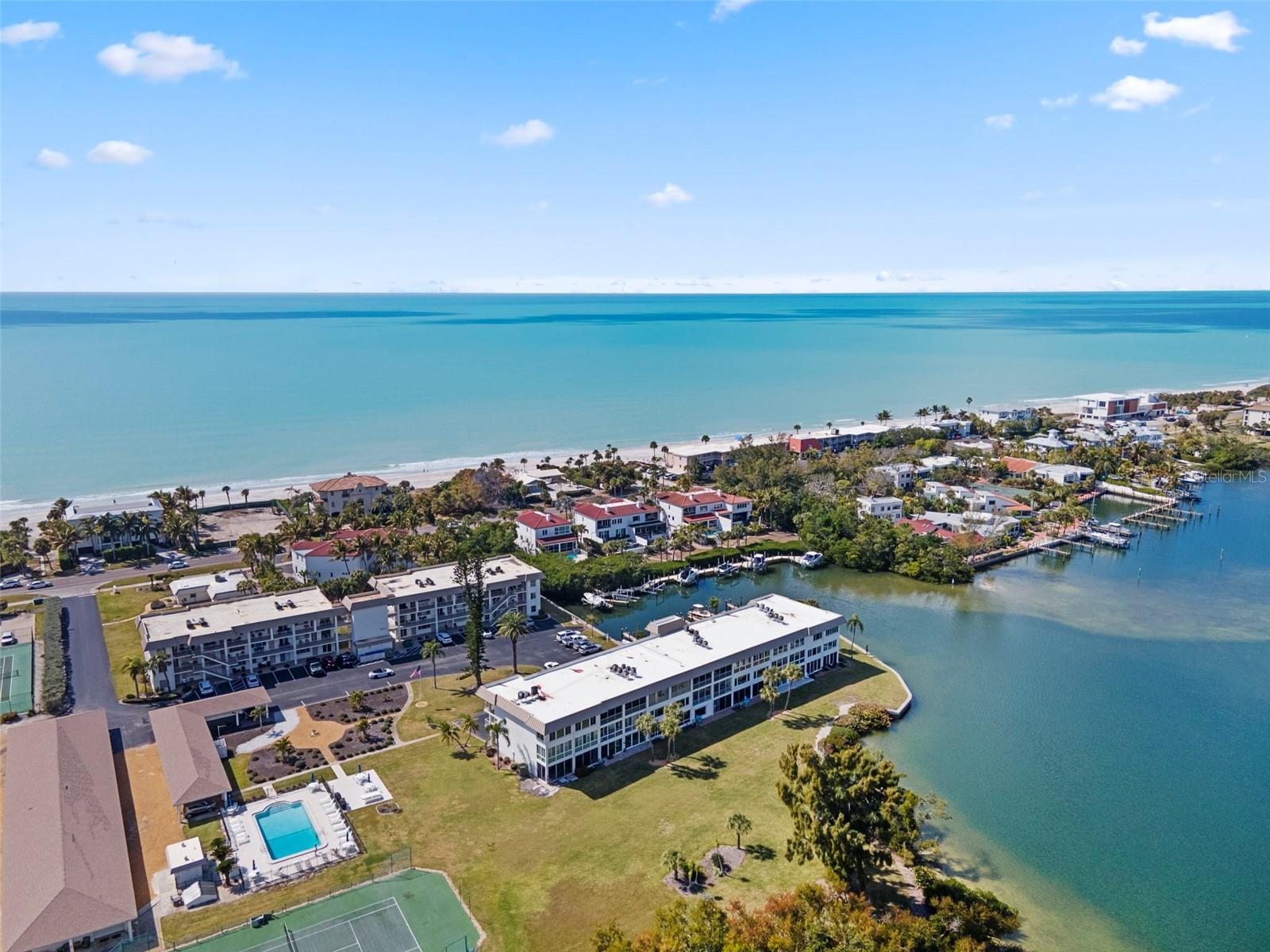 LONGBOAT ARMS - Residential Lease
