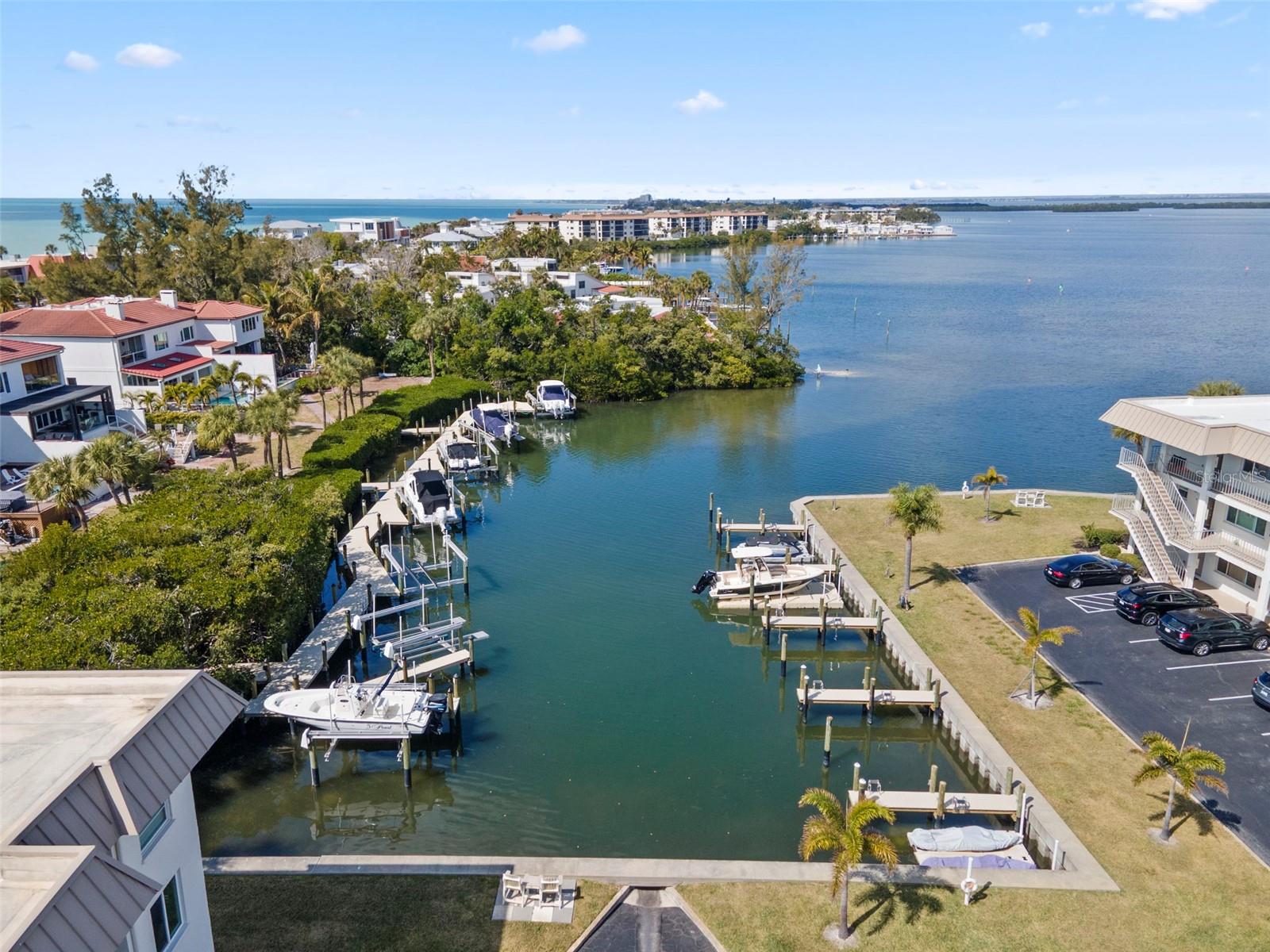 LONGBOAT ARMS - Residential Lease