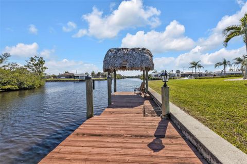 A home in PORT CHARLOTTE