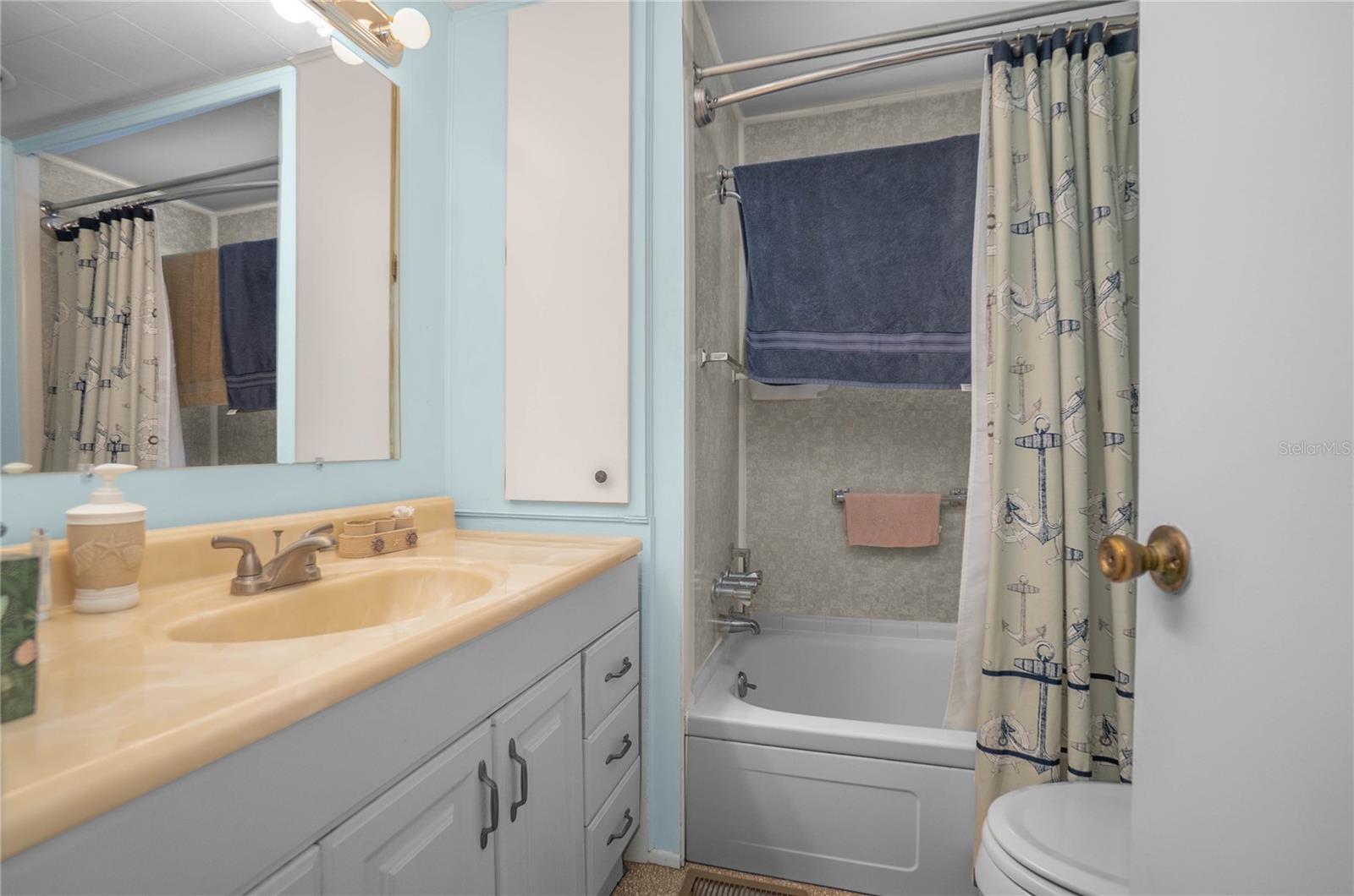 GRIFFWOOD CO-OP - Residential