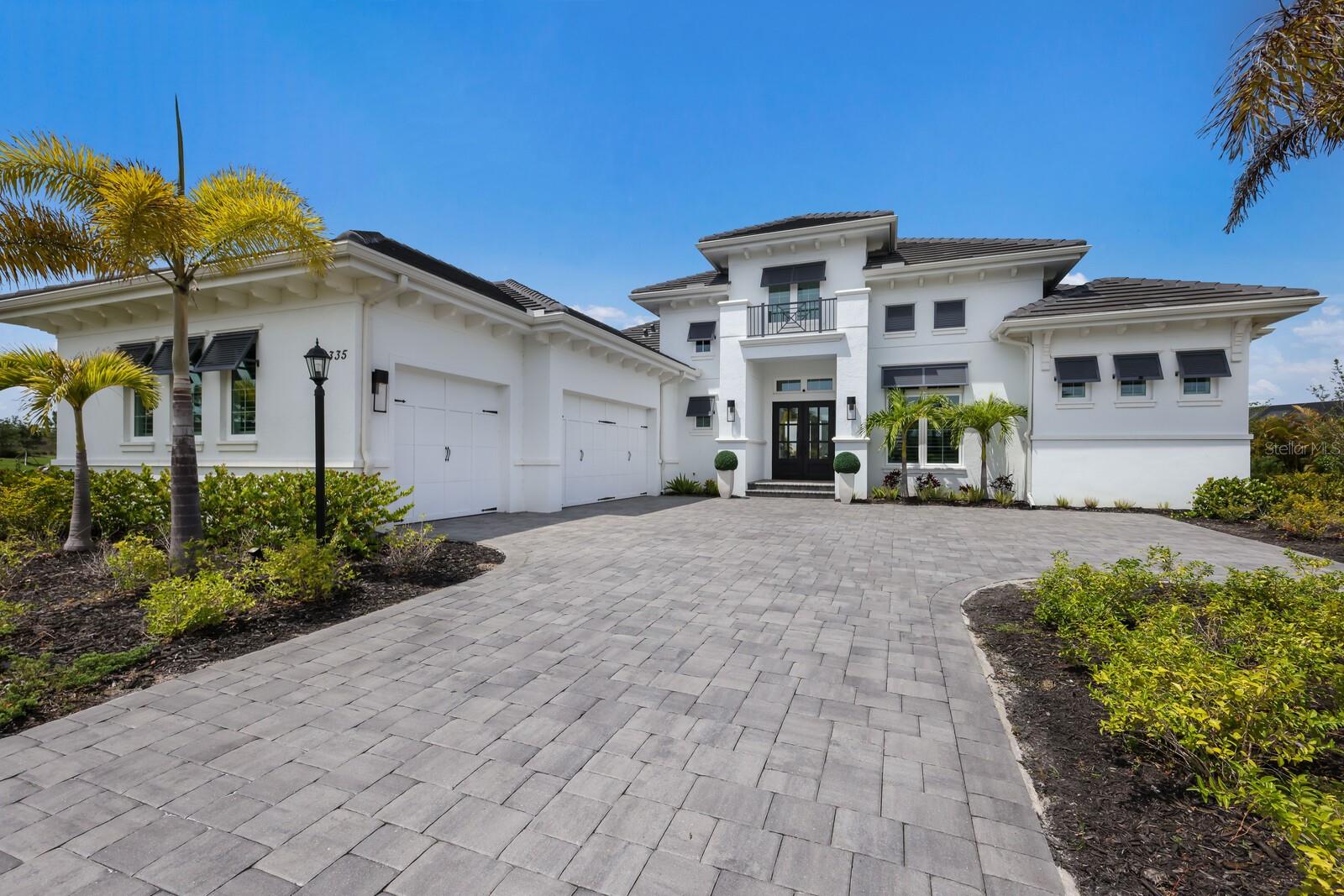 LAKE CLUB - Residential