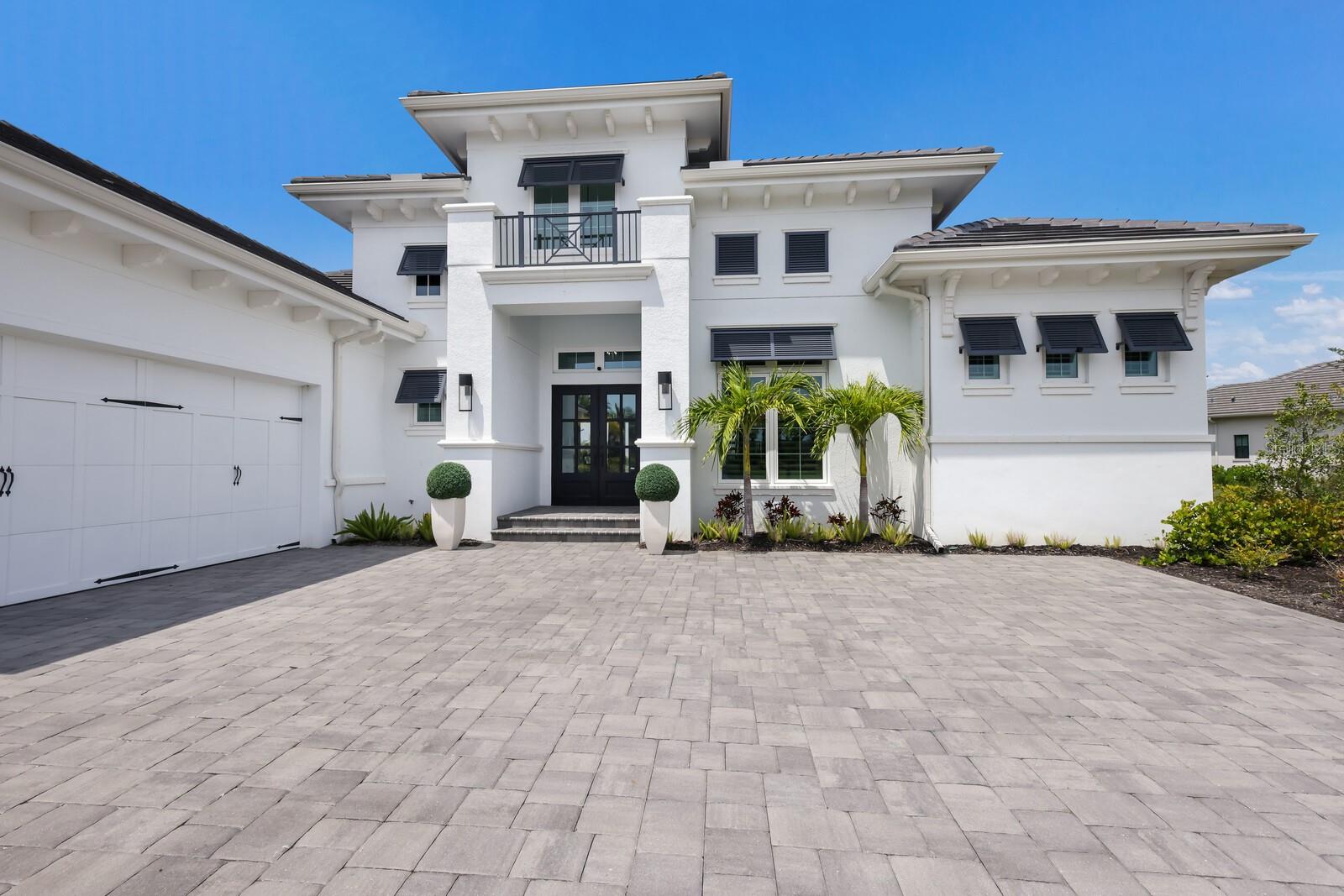 LAKE CLUB - Residential