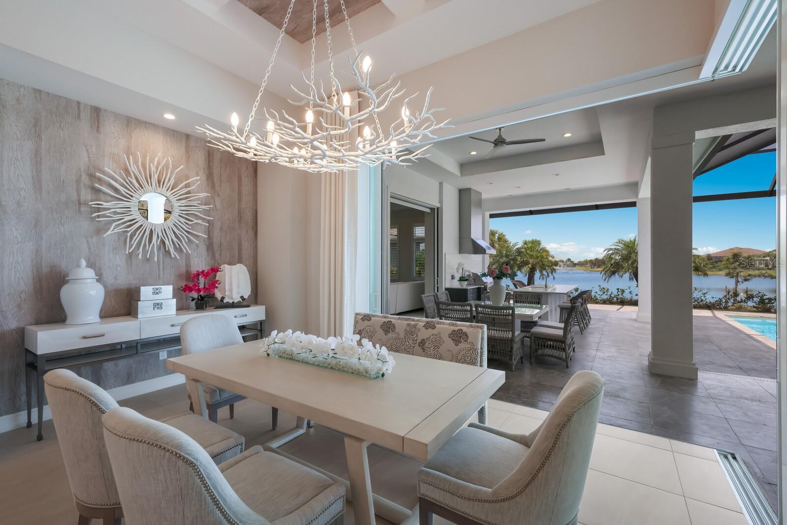 LAKE CLUB - Residential