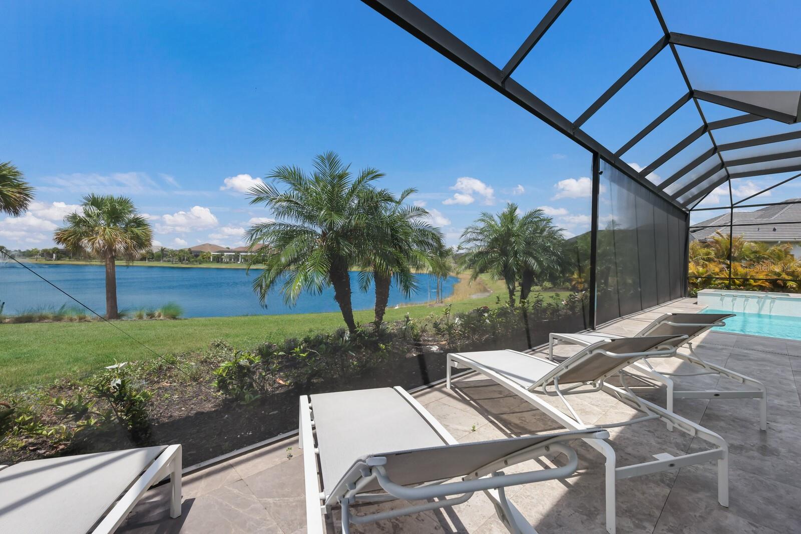 LAKE CLUB - Residential