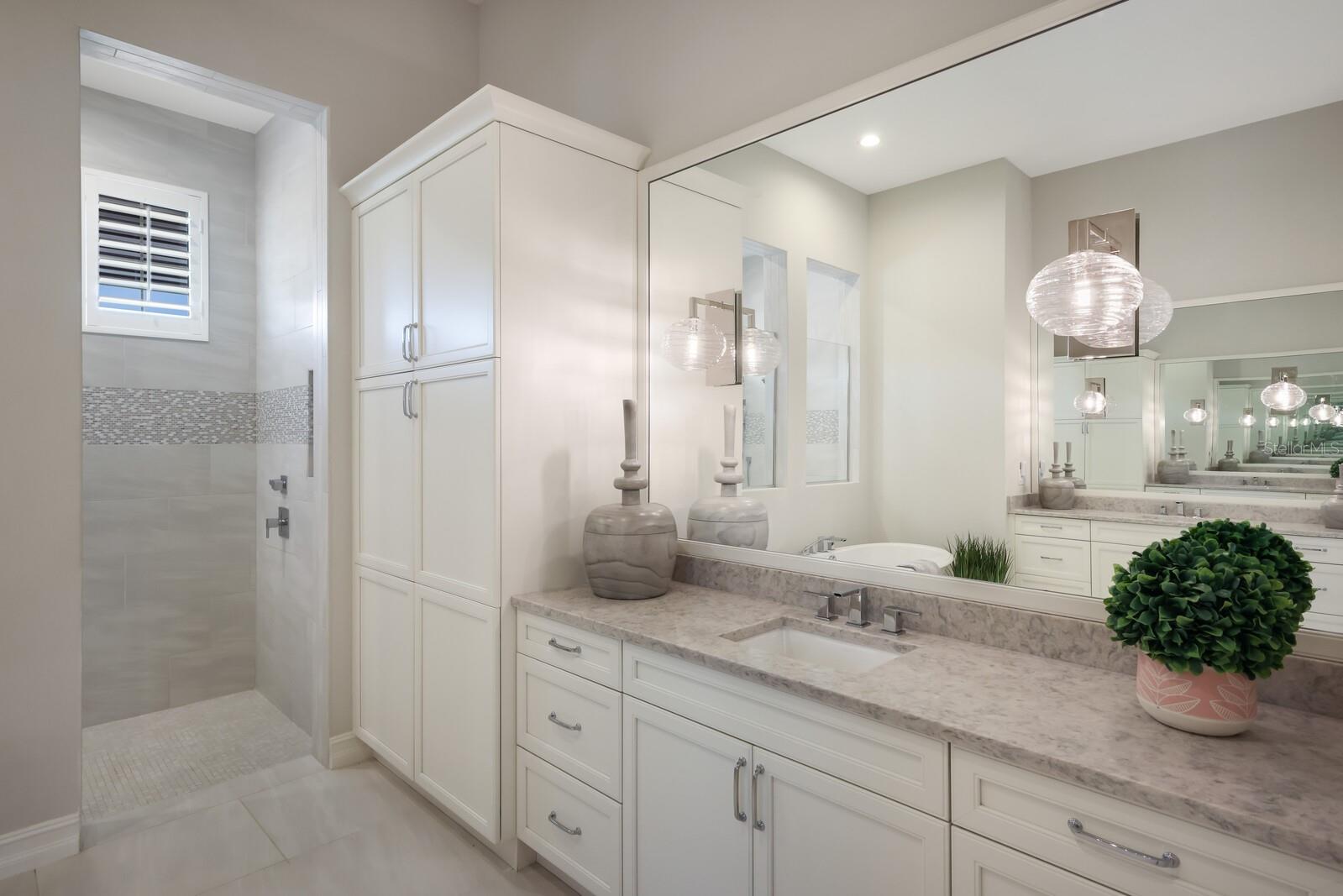 LAKE CLUB - Residential