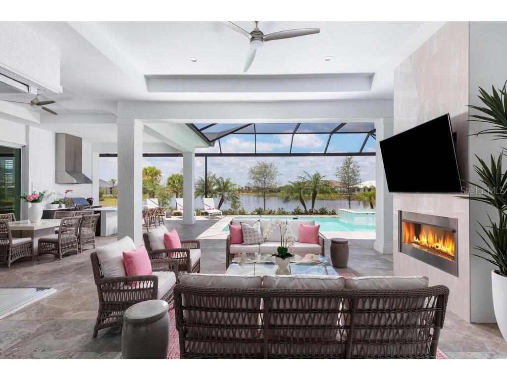 LAKE CLUB - Residential