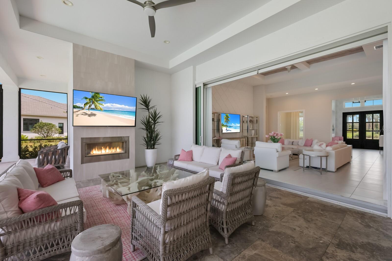 LAKE CLUB - Residential