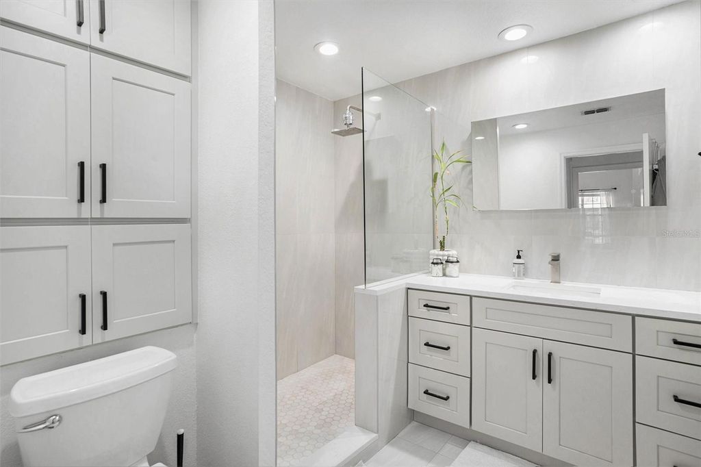 Photo of 200 4th Avenue S #425, St Petersburg, FL 33701 (MLS # TB8434722)